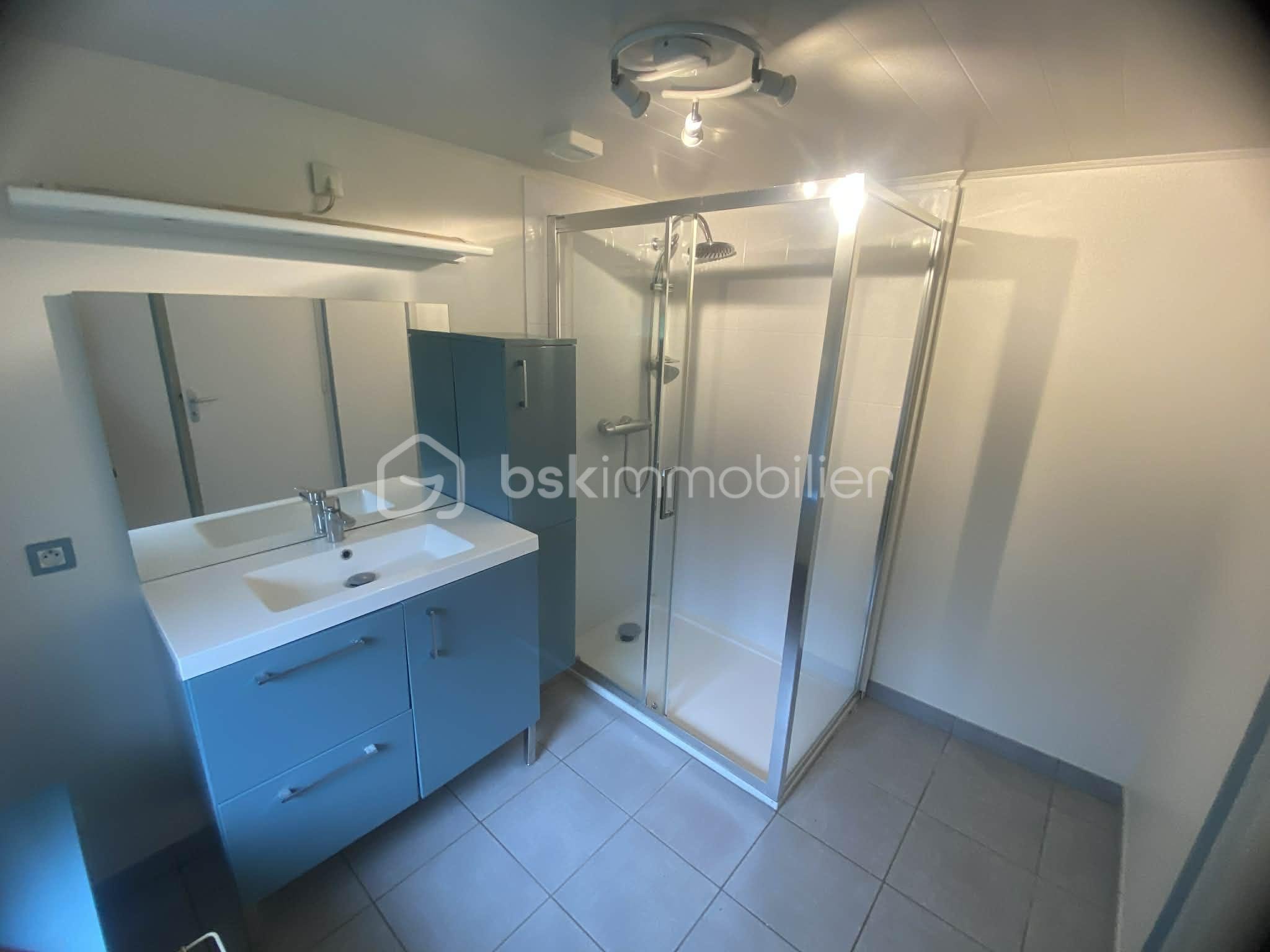 Maison de village de 113 m² - b5a1e882-913e-431f-941e-542e795ba6de.jfif