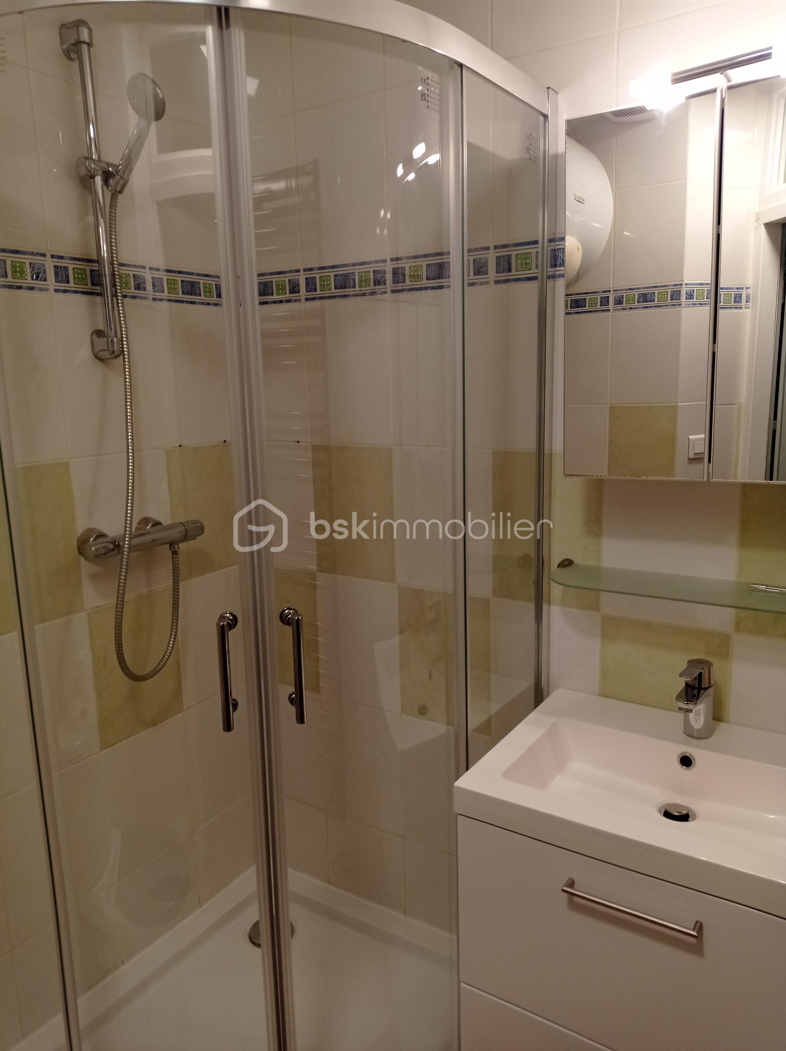 Appartement de 27 m² - STUDIO PIREY 8.jpg