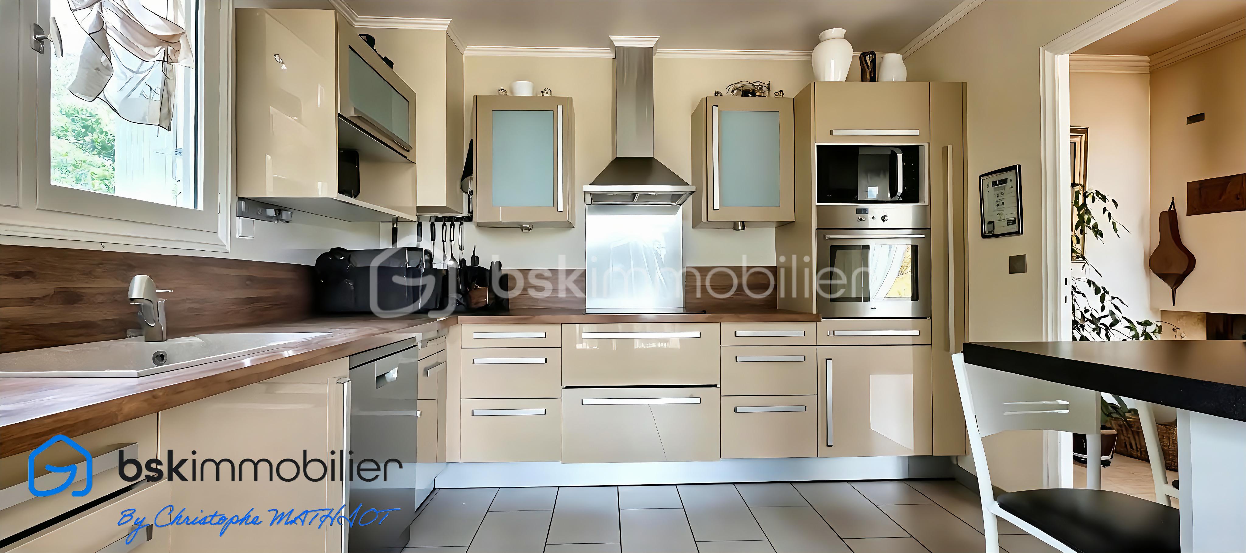 Maison de 130 m² - UpscaleImage_48_20250625.jpeg