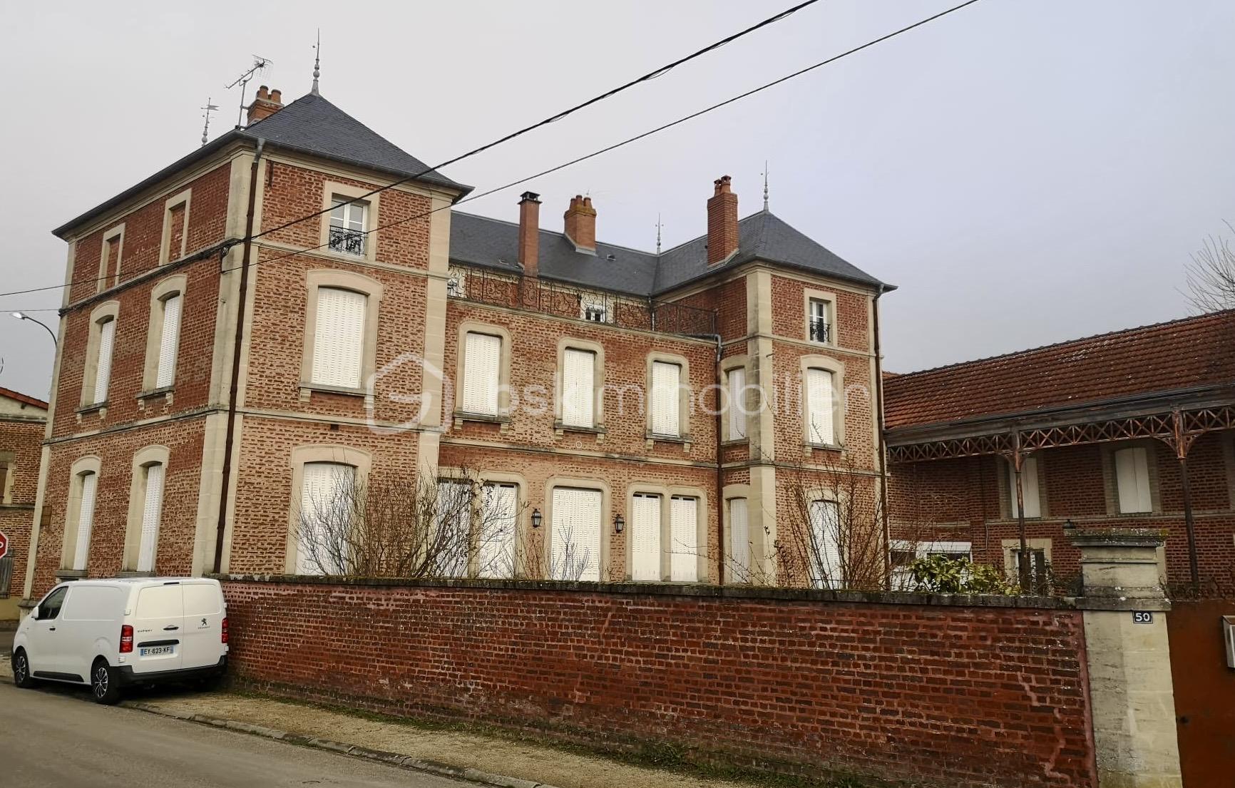 Demeure de 600 m² - f3772412-5995-43c1-8076-92a55a233115.jpg