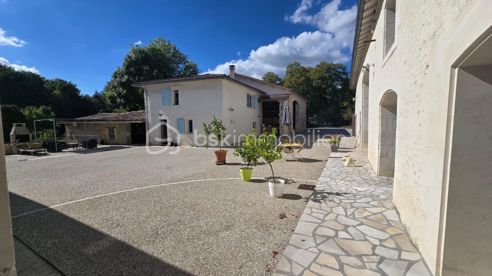 Maison de 531 m² - maison 2.jpg