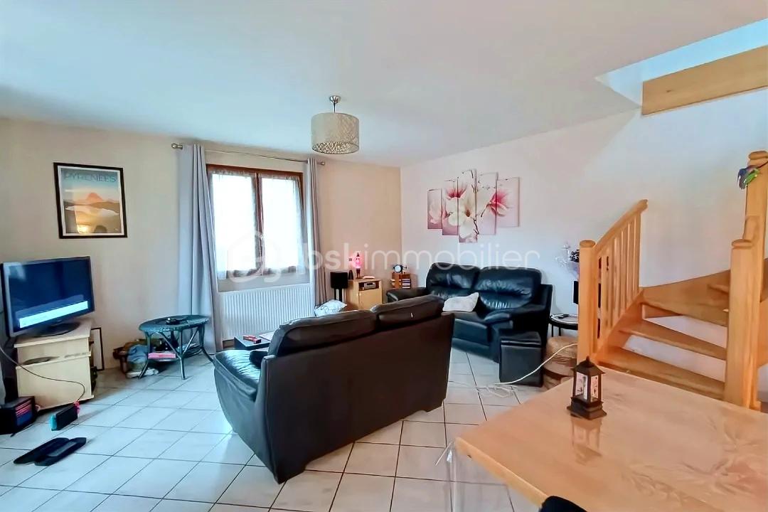 Maison de 150 m² - hoqi-d8e7137f4c4a466daa0fa37e785f2287.jpg