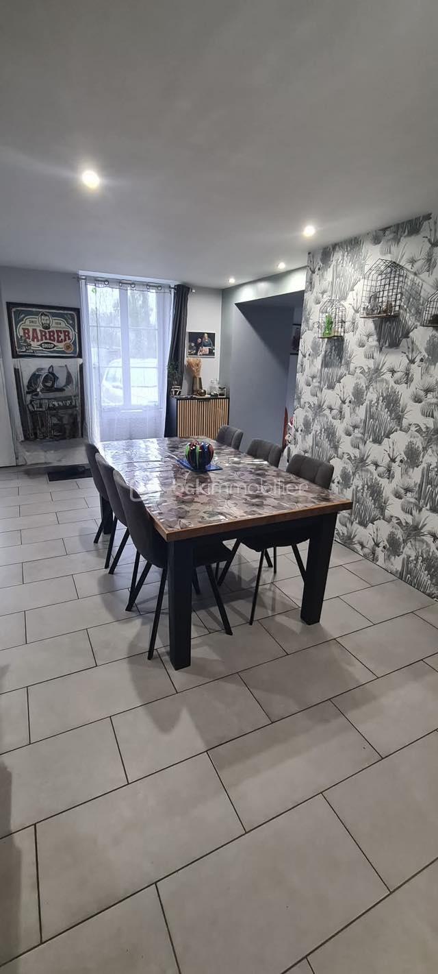 Maison de 120 m² - 628210434_1272622991381605_8875739031366716311_n.jpg