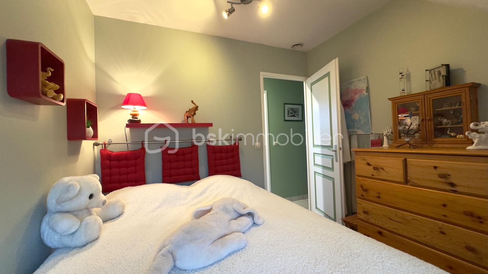 Maison de 101 m² - PHOTO-2024-12-11-16-31-56 8.jpg