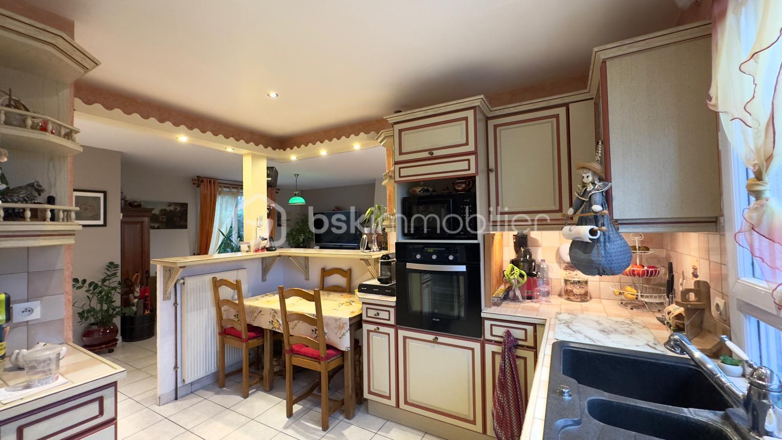 Maison de 101 m² - PHOTO-2024-12-11-16-31-56 13.jpg