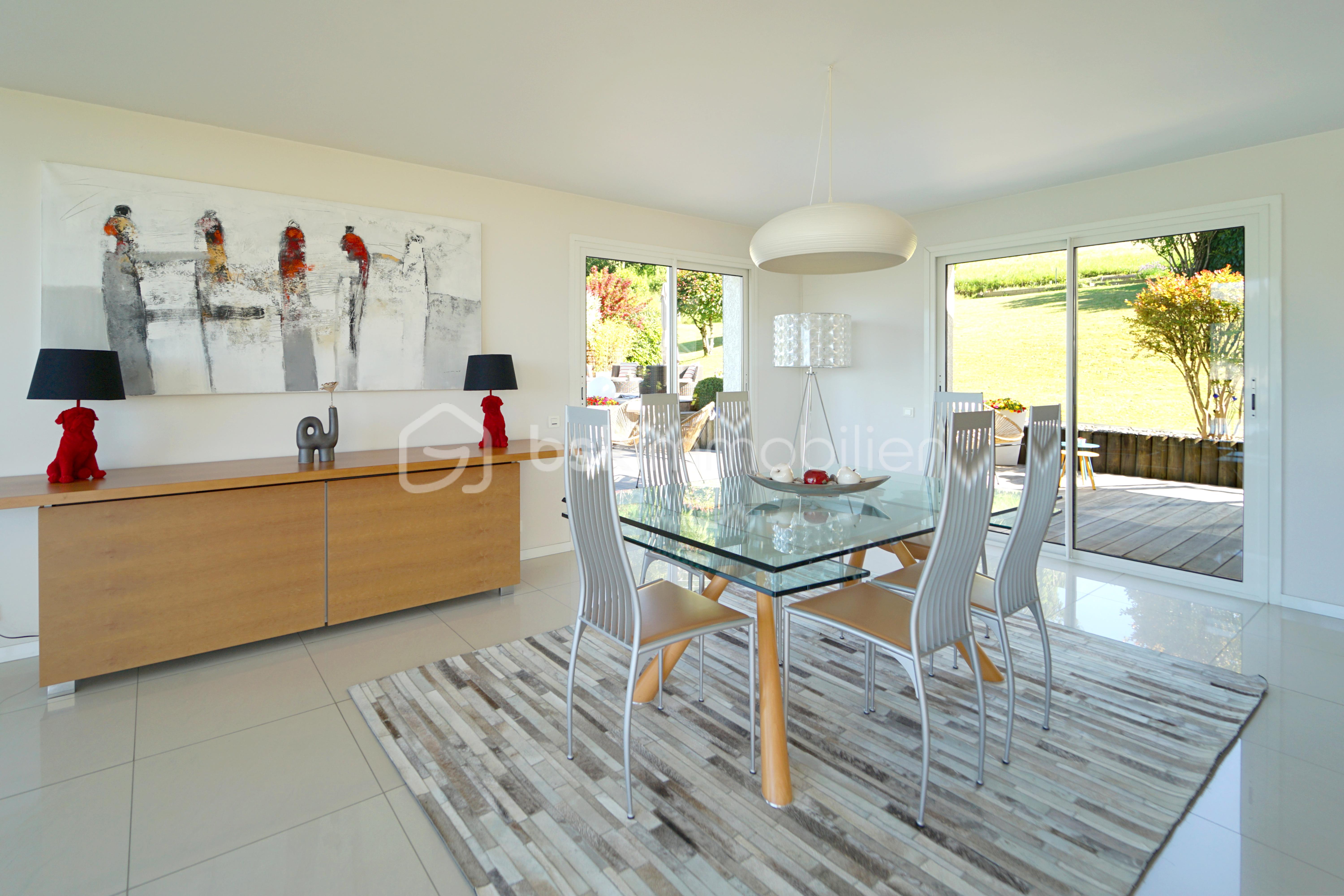 Demeure de 234 m² - salle a manger.JPG