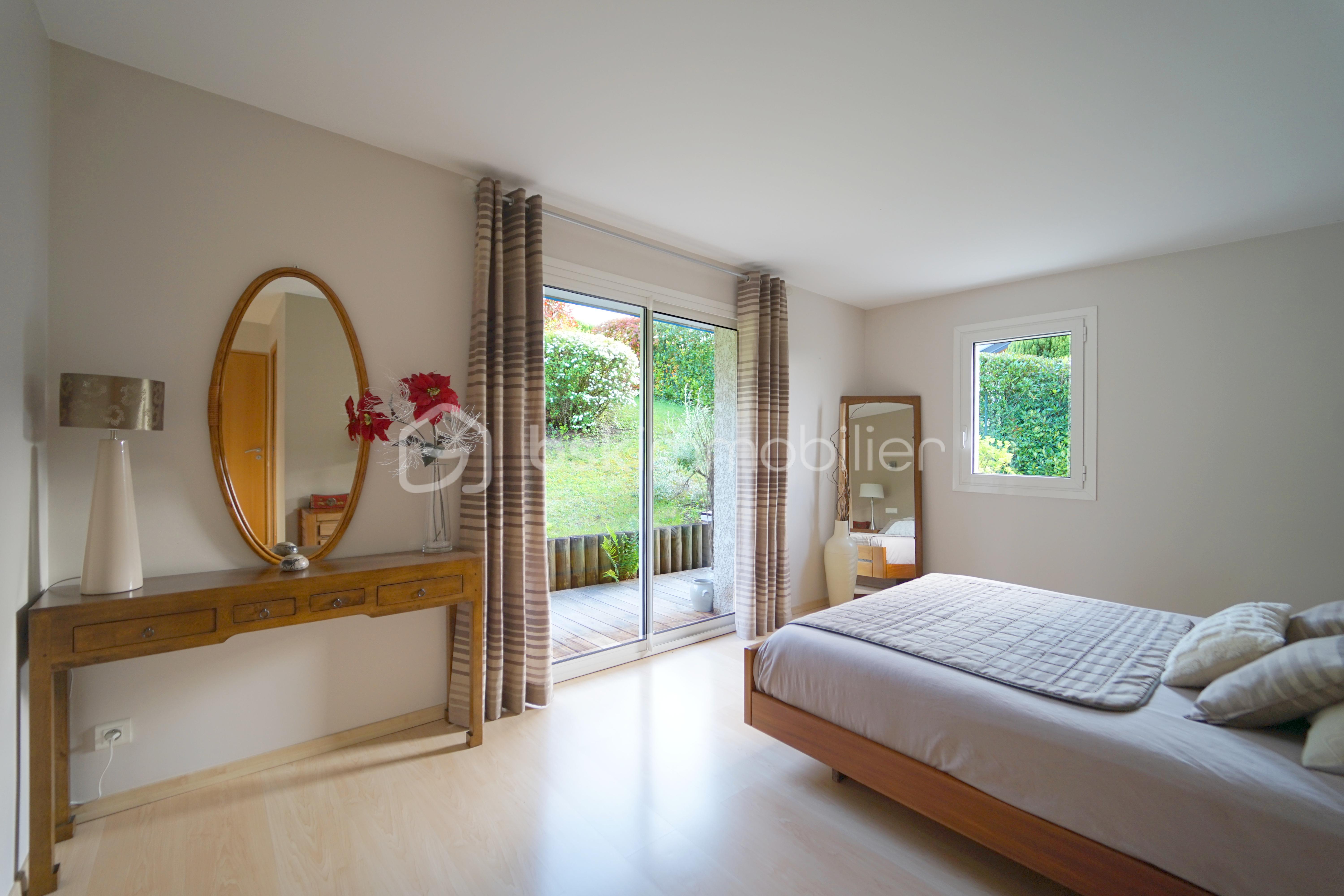 Demeure de 234 m² - chambre parentale.JPG