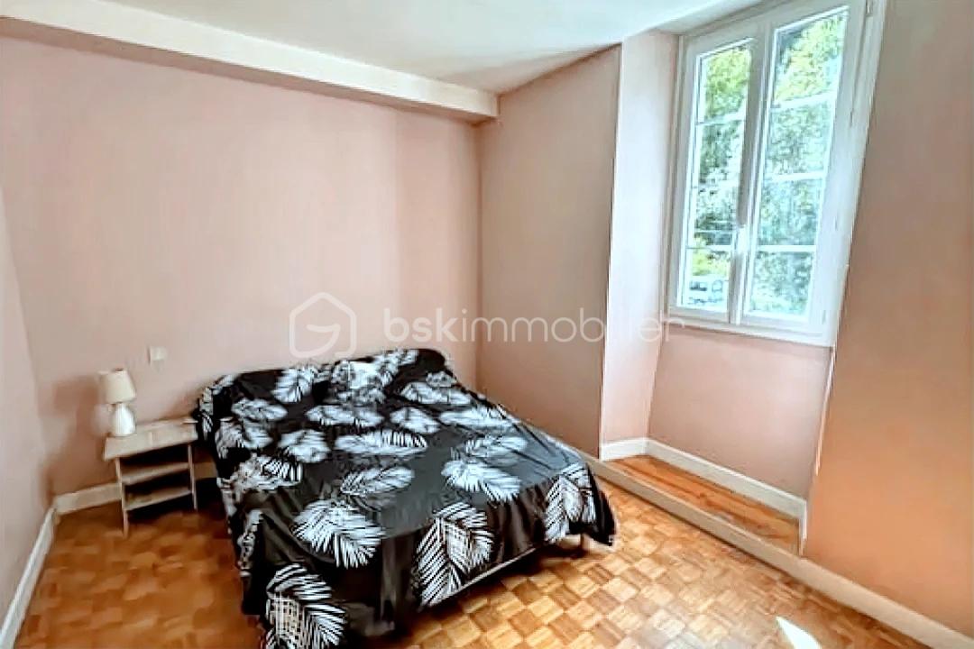 Maison de 240 m² - hoqi-3cf05ff290eb4612b324d10104947029.jpg