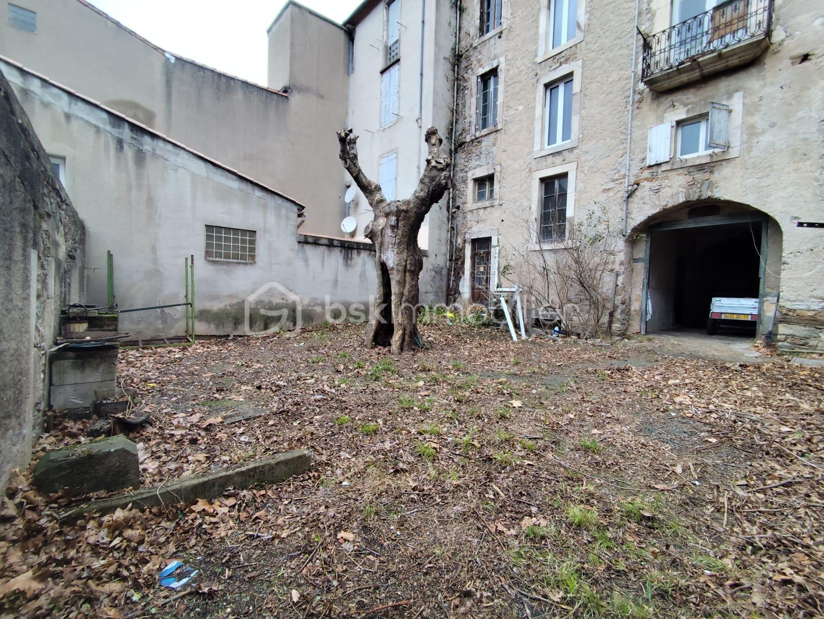 Immeuble mixte de 450 m² - WhatsApp Image 2026-01-26 at 08.29.04.jpeg