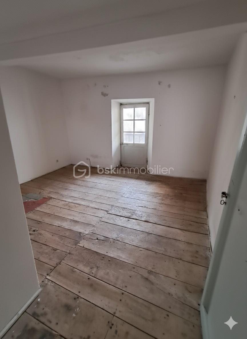 Maison de 103 m² - thumbnail_1759742921423.jpg