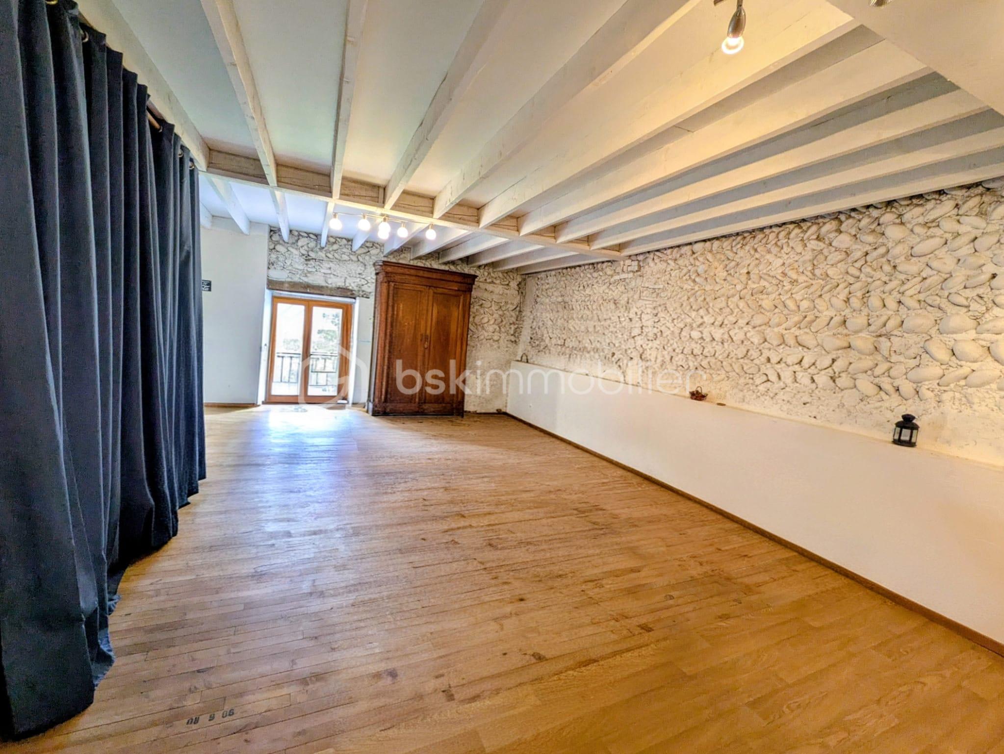 WhatsApp Image 2026-04-03 at 11.56.58 (1).jpeg