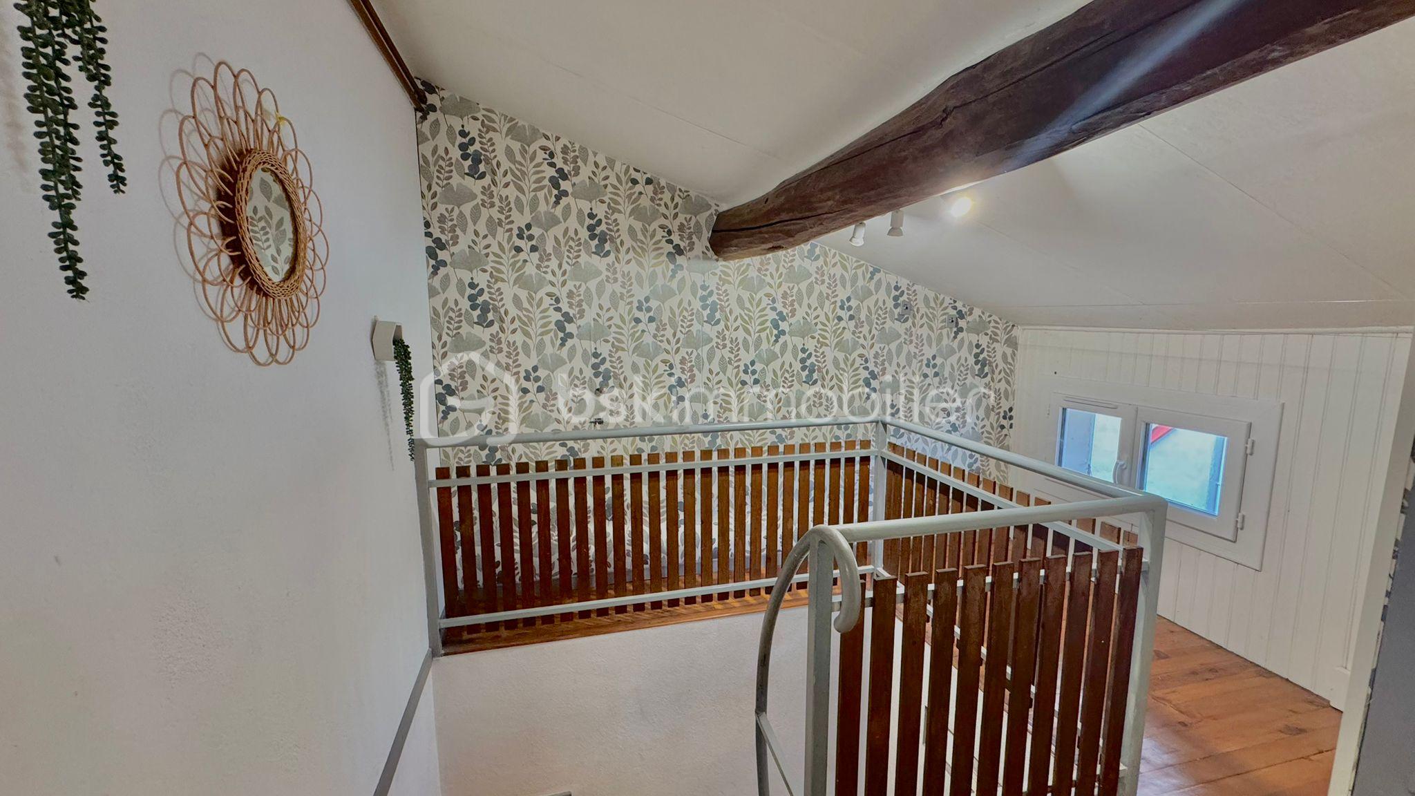 Maison de ville de 115 m² - WhatsApp Image 2025-12-01 à 22.03.59_0ebd9ebe.jpg