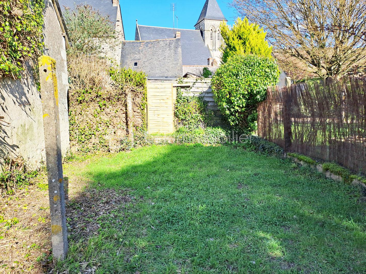 2 LASSE EXTERIEUR.jpg