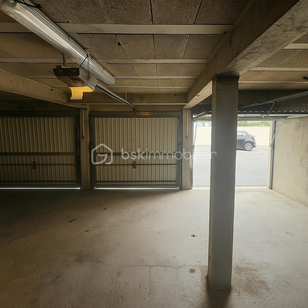 Parking de 25 m² - garage1.png