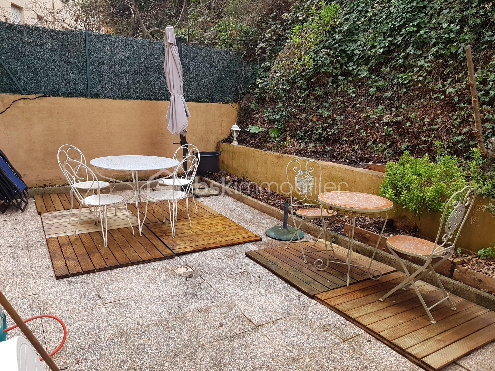 Immeuble de 65 m² - caillet terr Arr 2.jpg