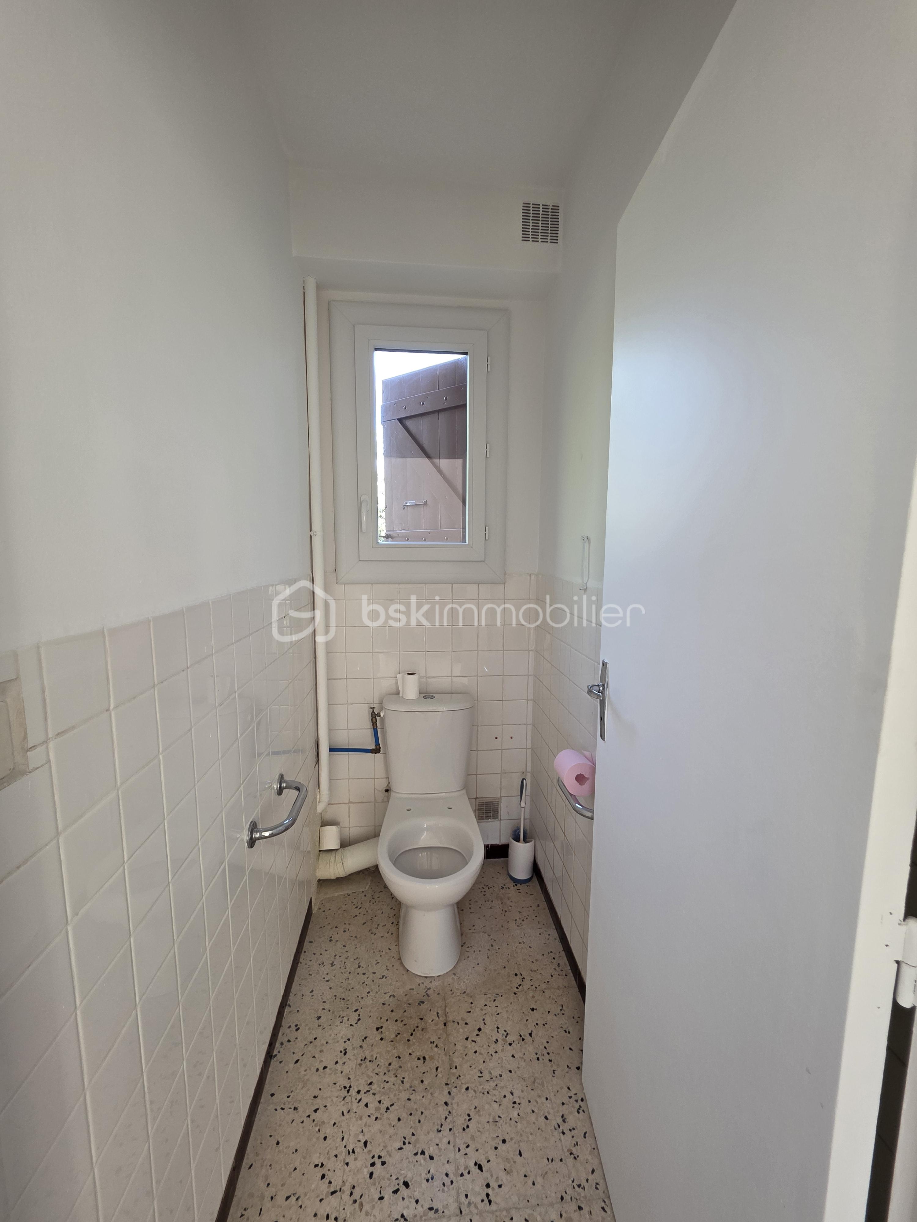 Maison de 173 m² - 20251103_085814.jpg