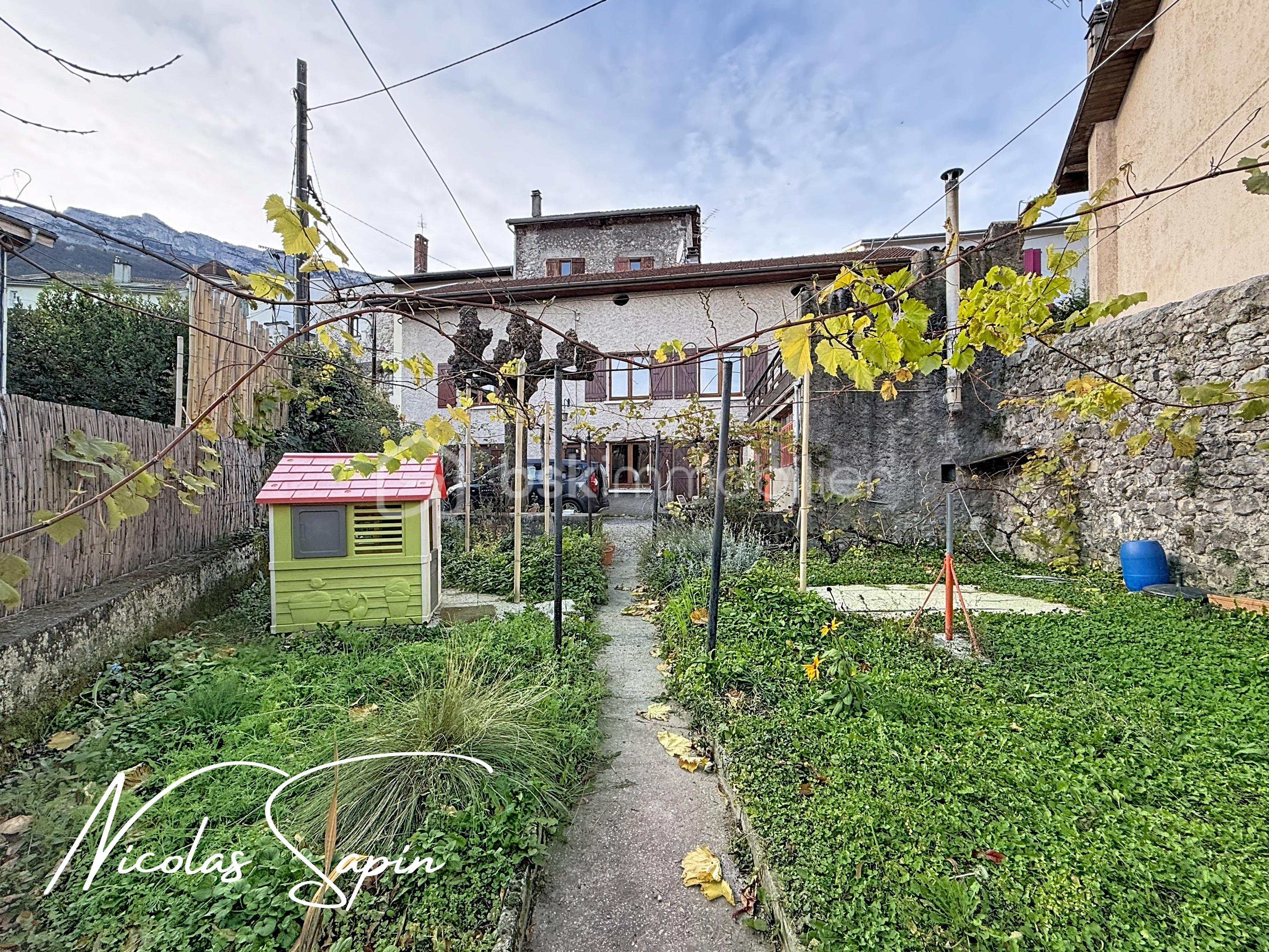 Maison de 108 m² - claix_00003.jpg