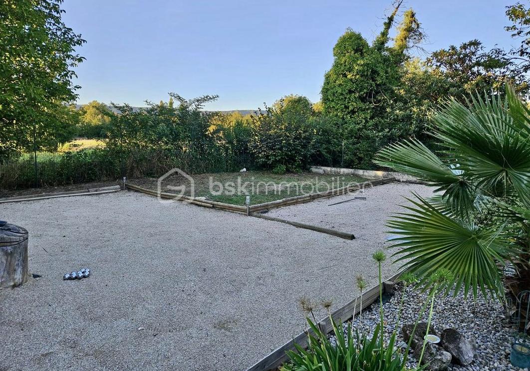 Maison de 110 m² - Terrain arrière.png