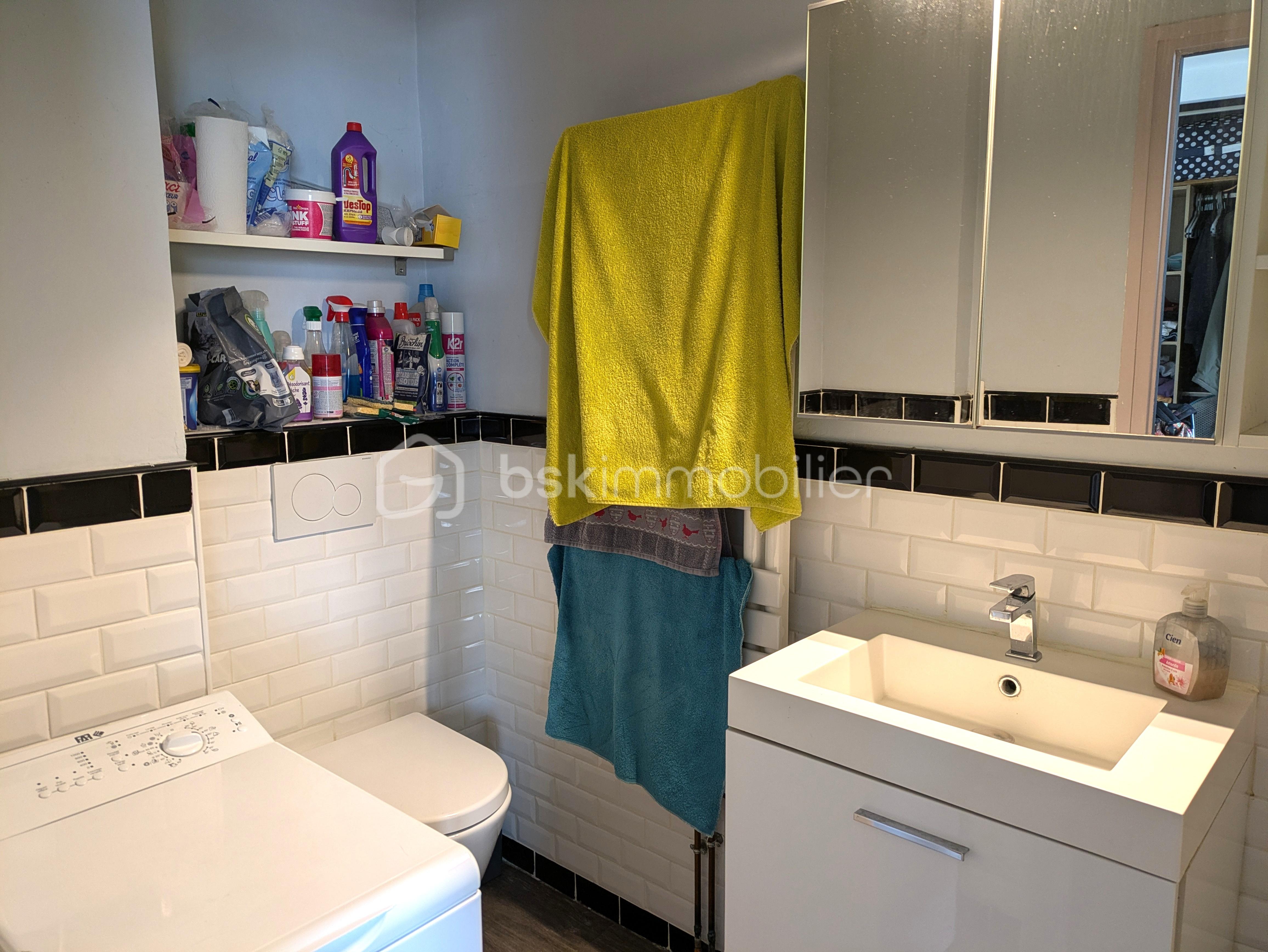 Appartement de 23,49 m² - SDE pour annonce_1.jpg