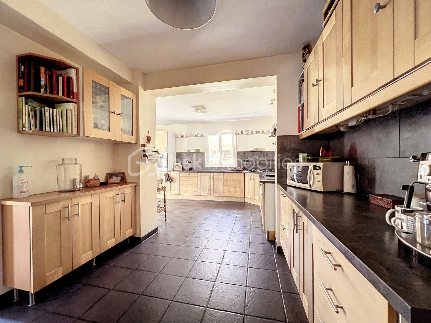 Maison de 147 m² - 0zocokgbi0mkfufnsrb9av87vf63y66vblv7zws68.jpg