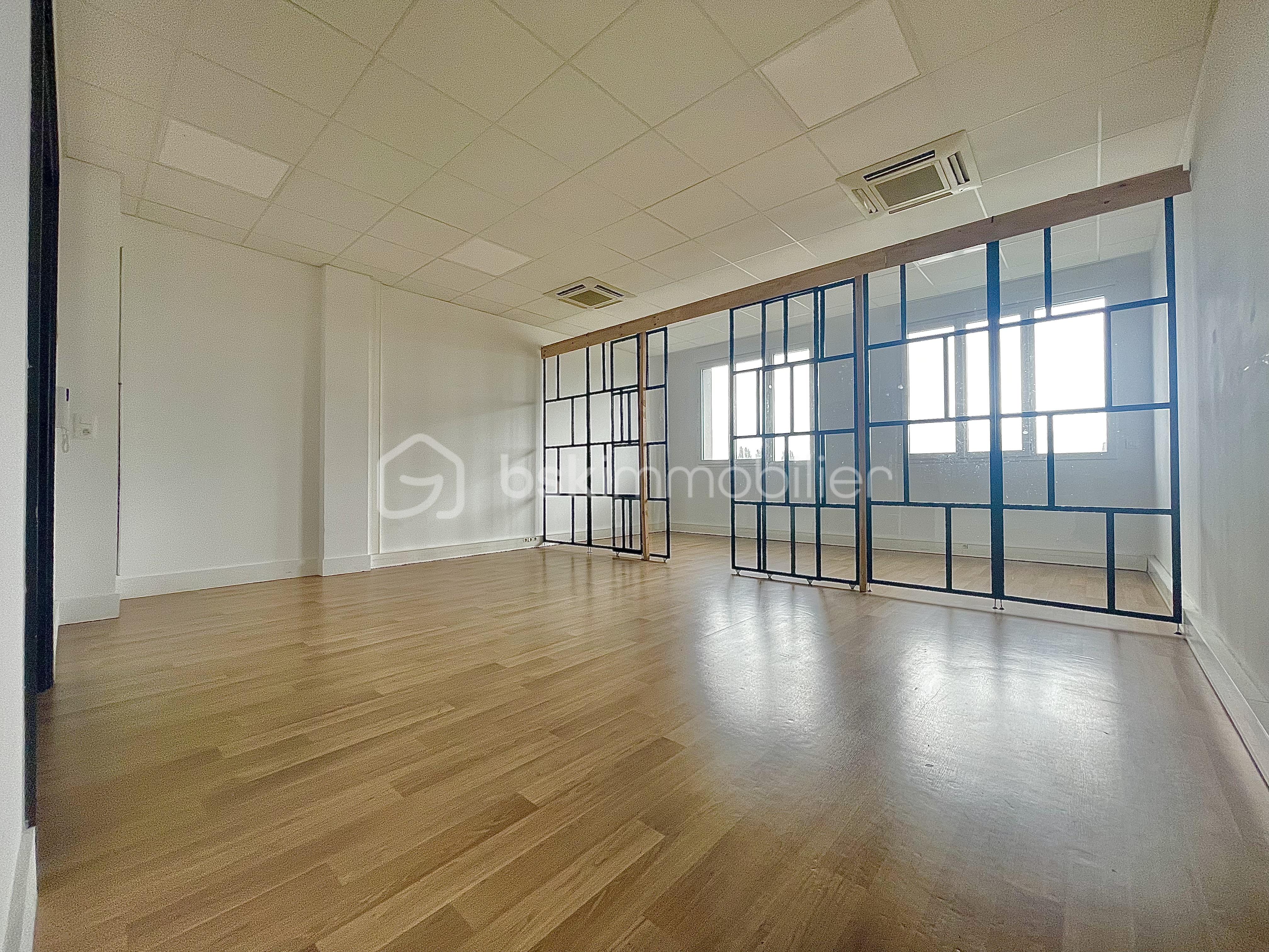 Bureau de 35,58 m² - IMG_9500.jpg