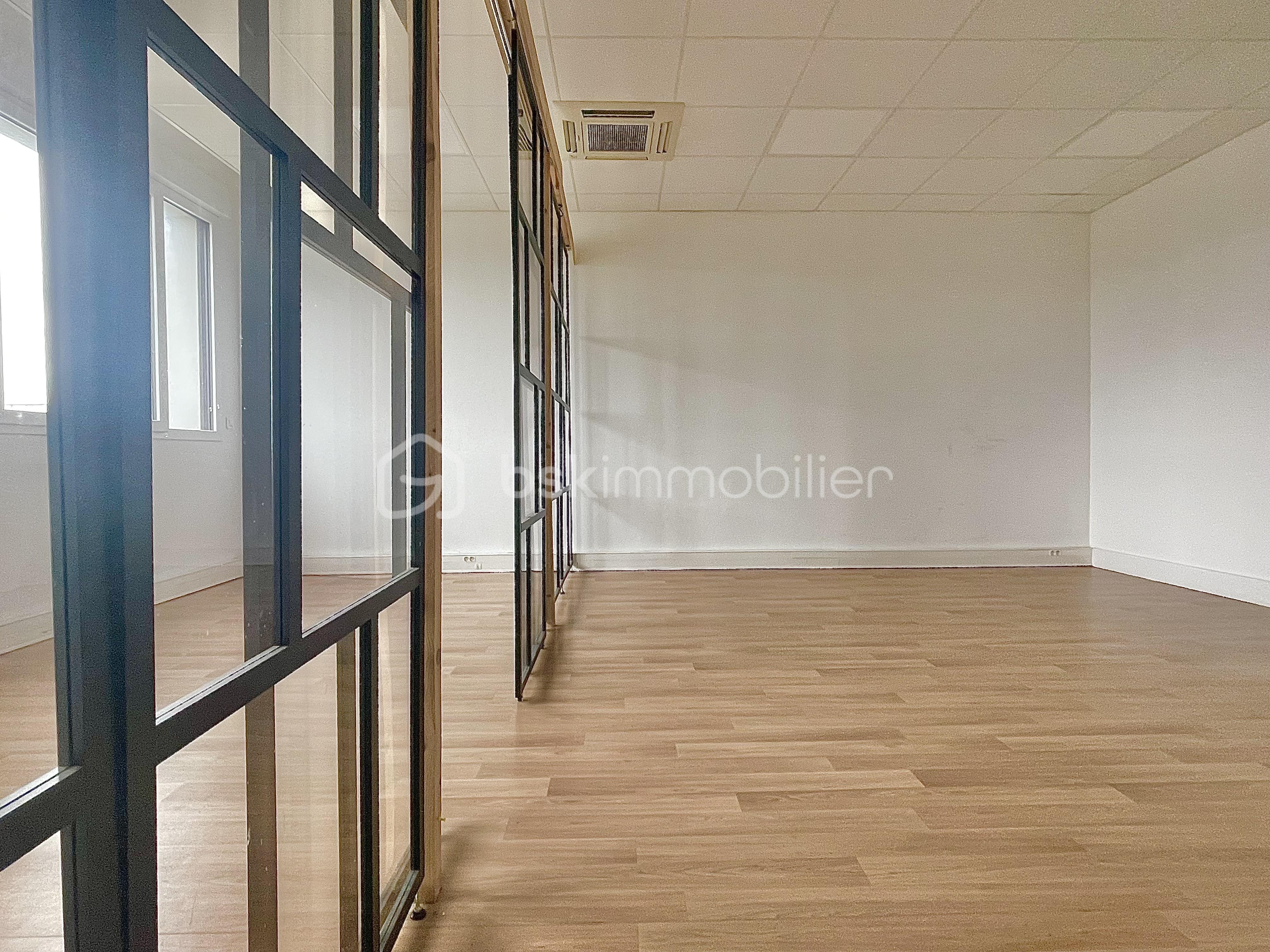 Bureau de 35,58 m² - IMG_9496.jpg