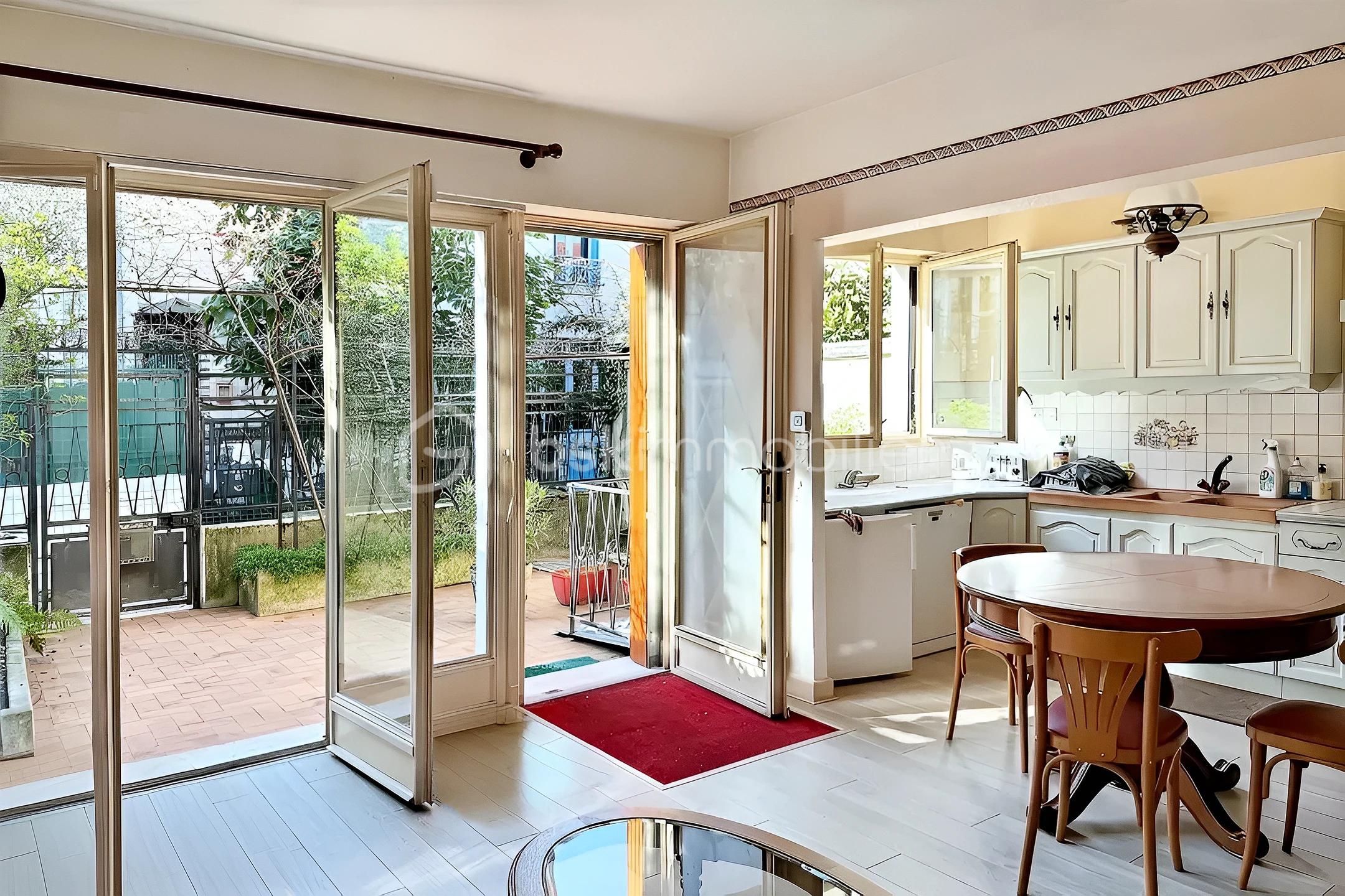 hoqi-photo 2 copie 2.jpg