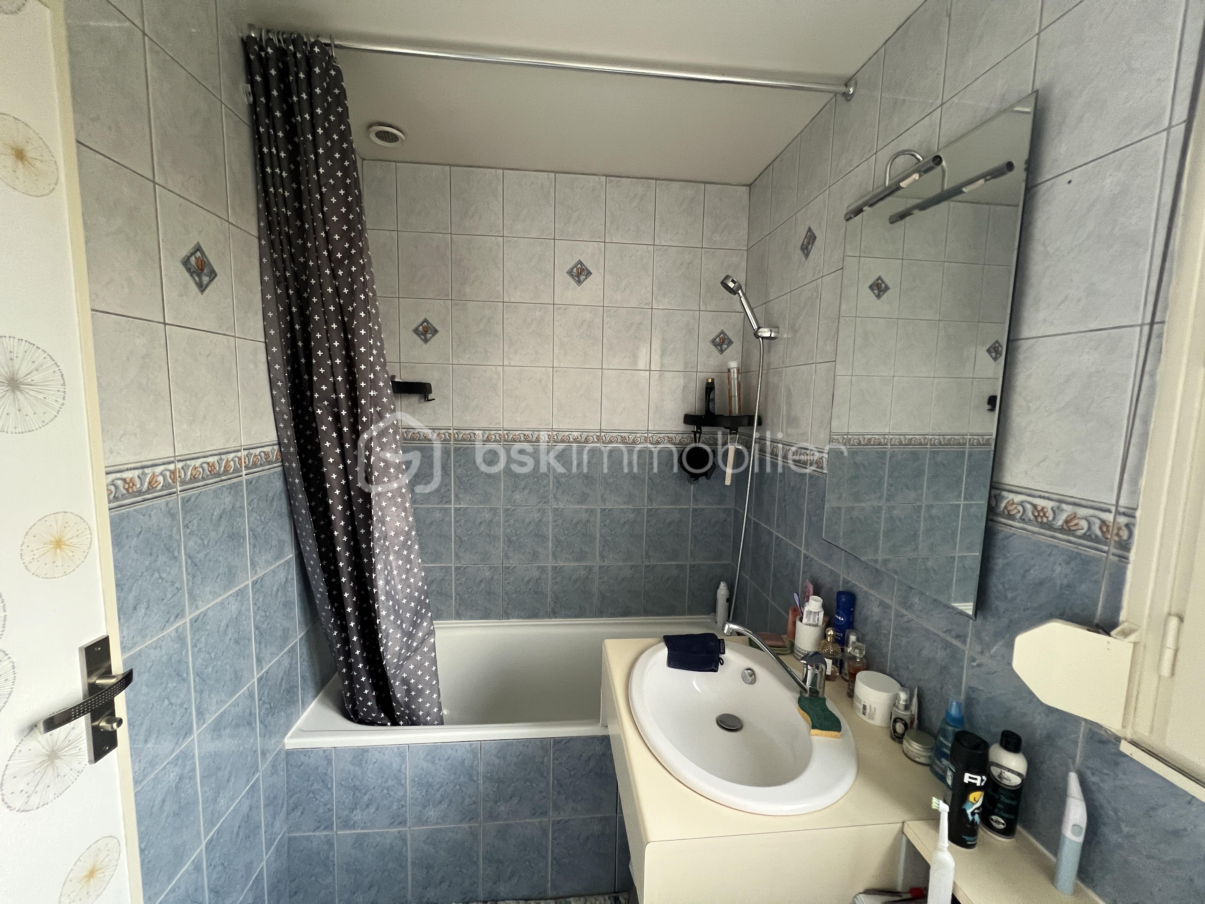 Pavillon de 146,86 m² - NICOLAS VAN DE WALLE BSKIMMOBILIER VOISIN LE BRETONNEUX MAISON JURE 2.JPG