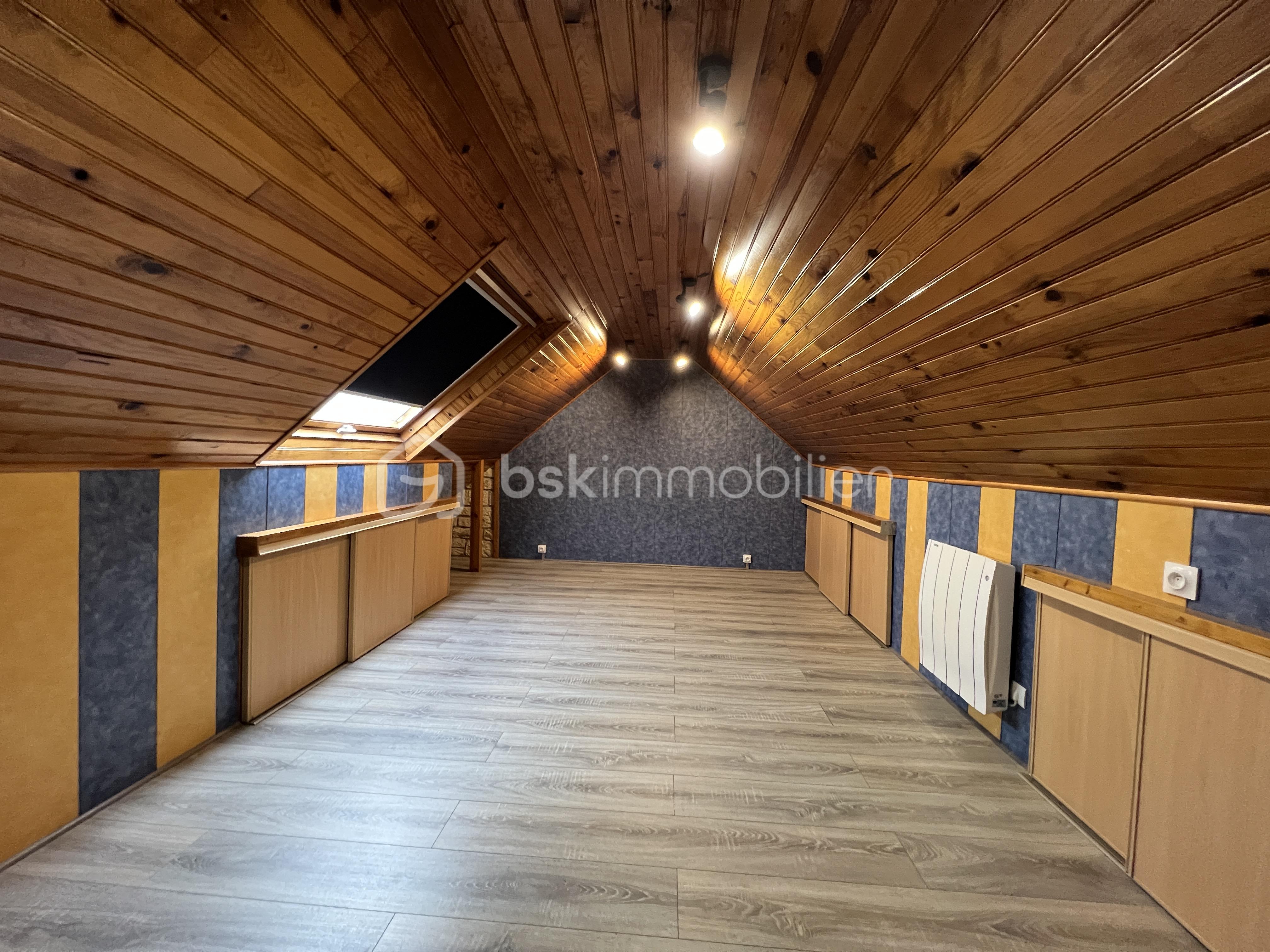 Pavillon de 146,86 m² - NICOLAS VAN DE WALLE BSKIMMOBILIER VOISIN LE BRETONNEUX MAISON JURE 5.JPG