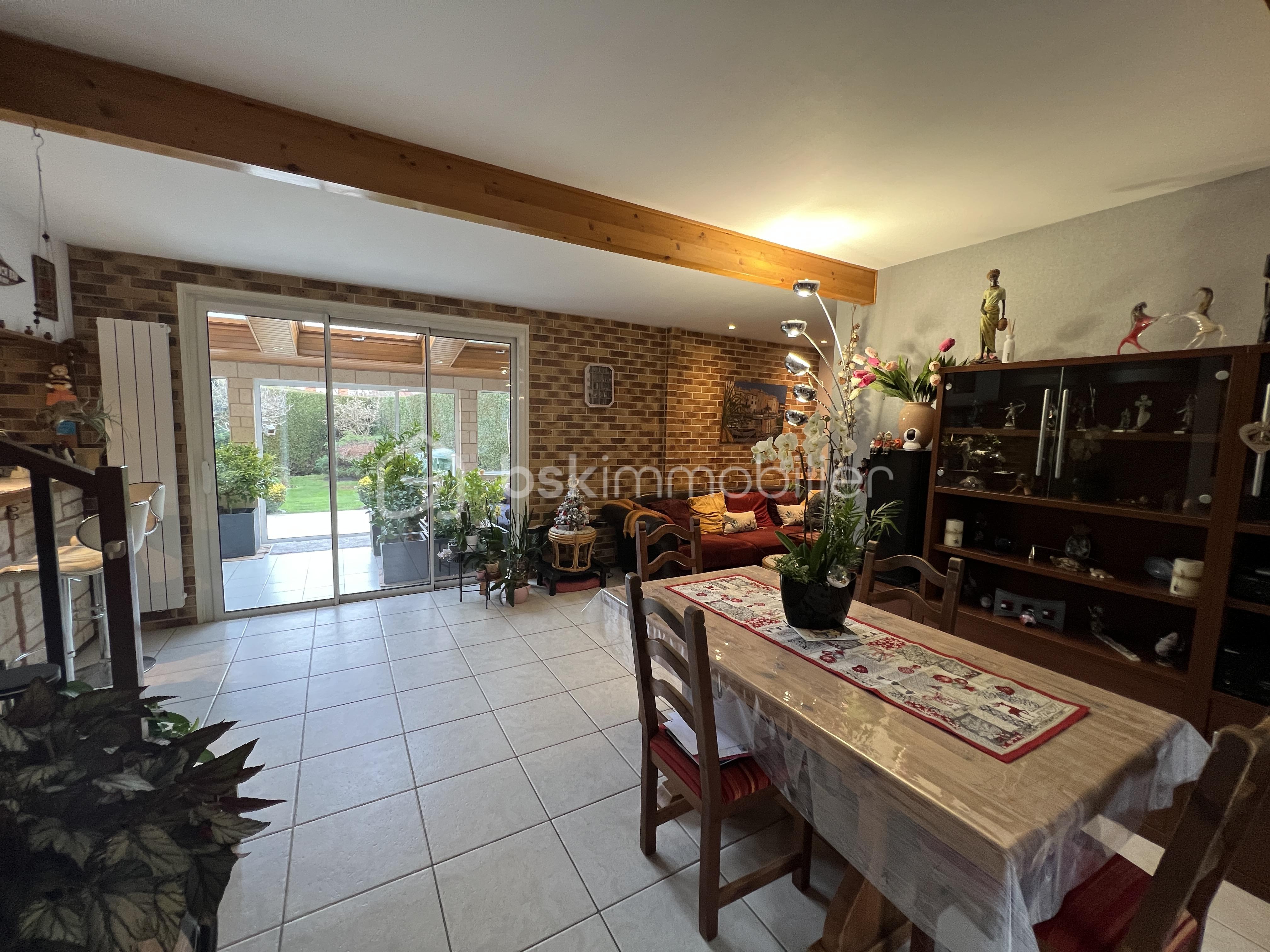 Pavillon de 146,86 m² - NICOLAS VAN DE WALLE BSKIMMOBILIER VOISIN LE BRETONNEUX MAISON JURE 12.JPG