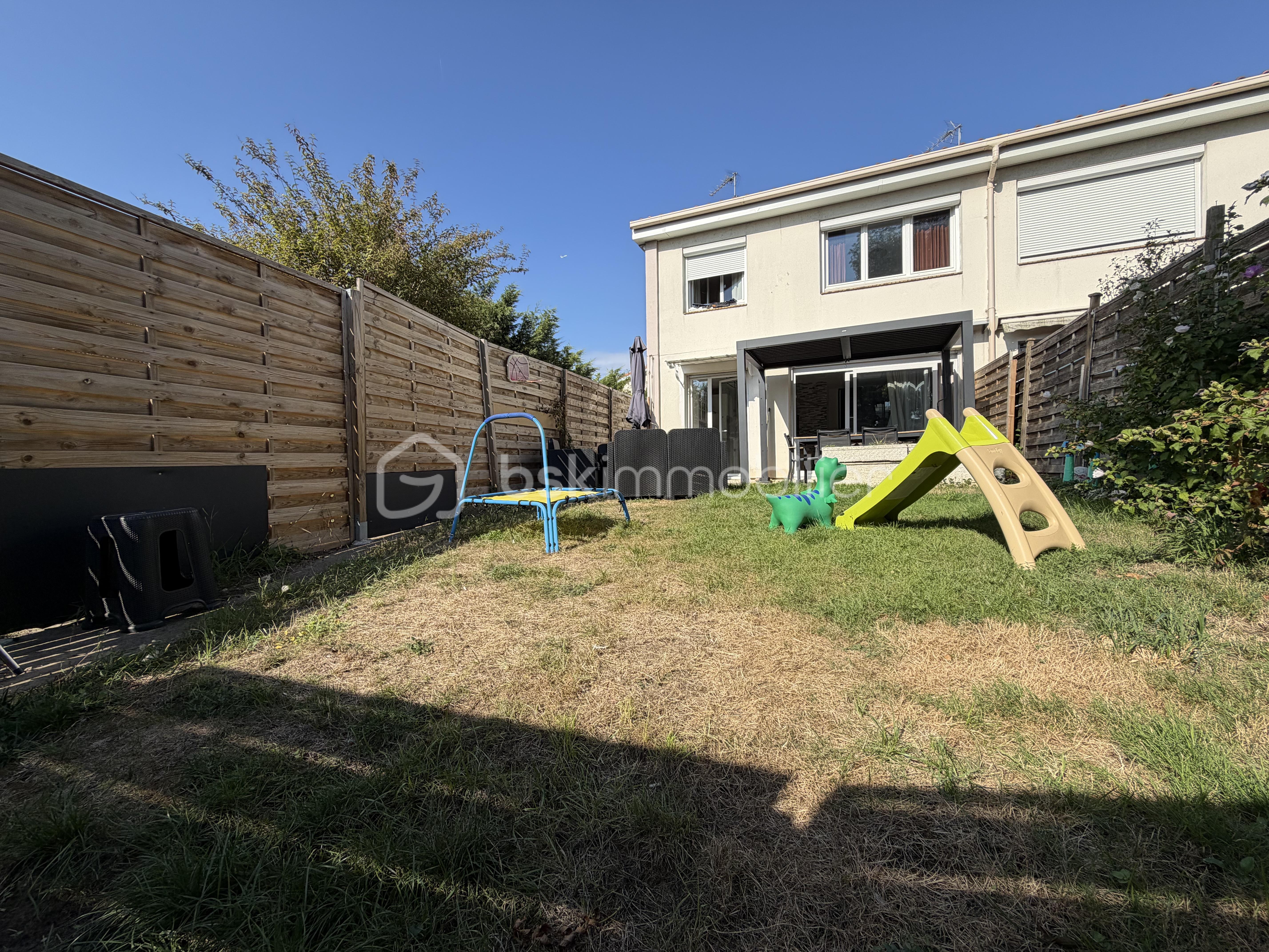 Maison 5 pièces 100 m² · à Villecresnes · 100 m² · 299 000 €