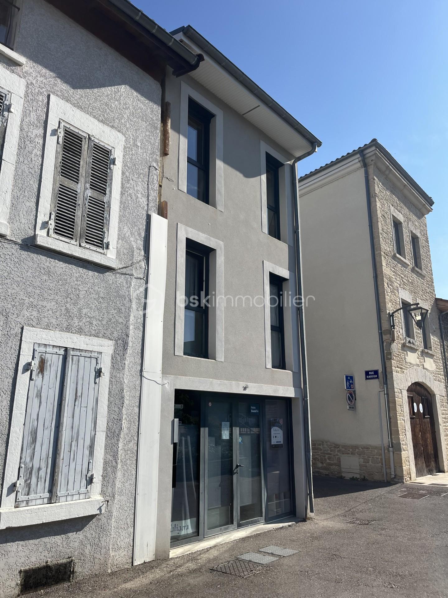 Local d'activités de 24,52 m² - 687beffa-5108-4365-aa9c-de4162515f5a.jpeg