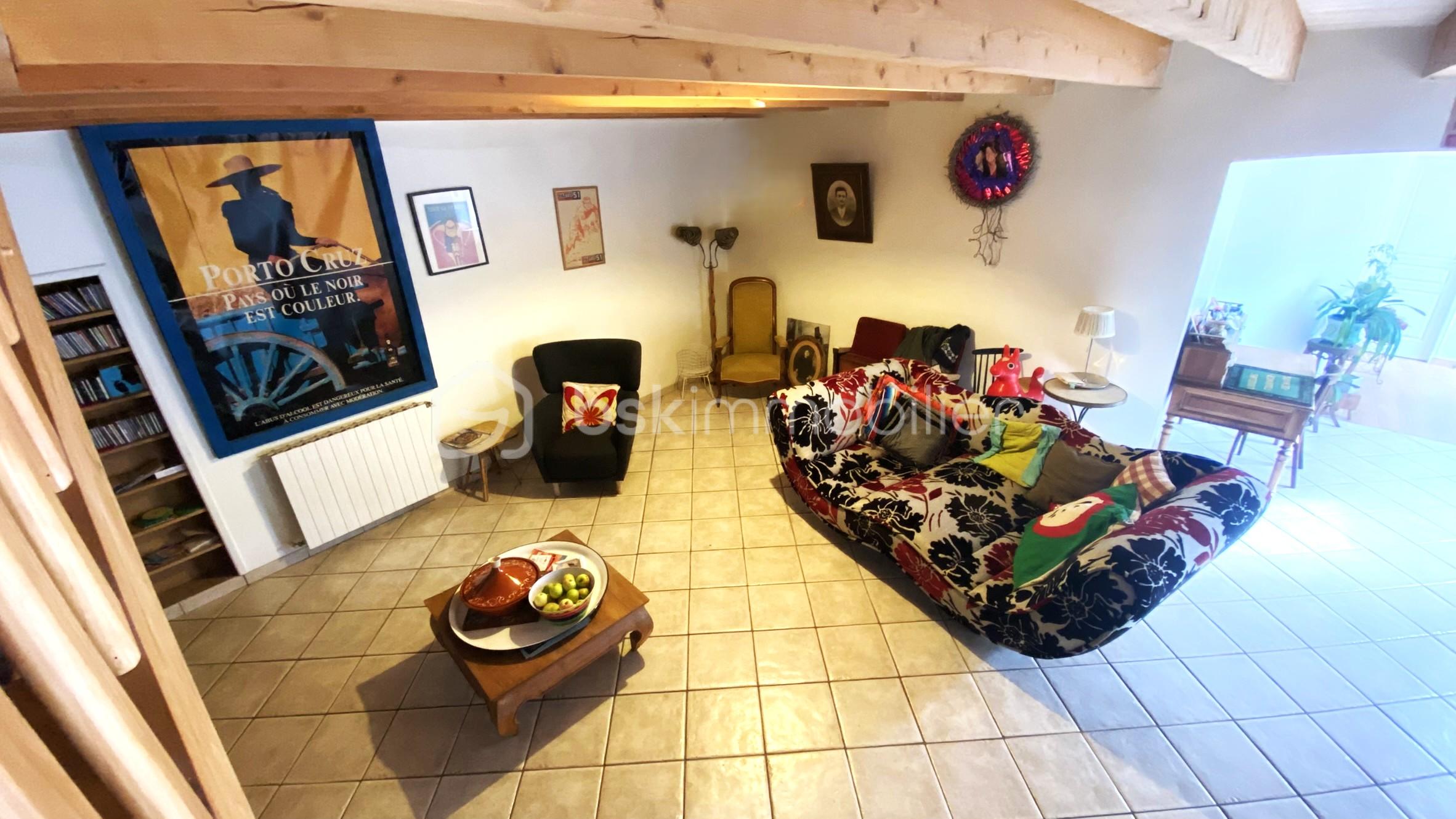 Maison ancienne de 200 m² - salon3.JPEG