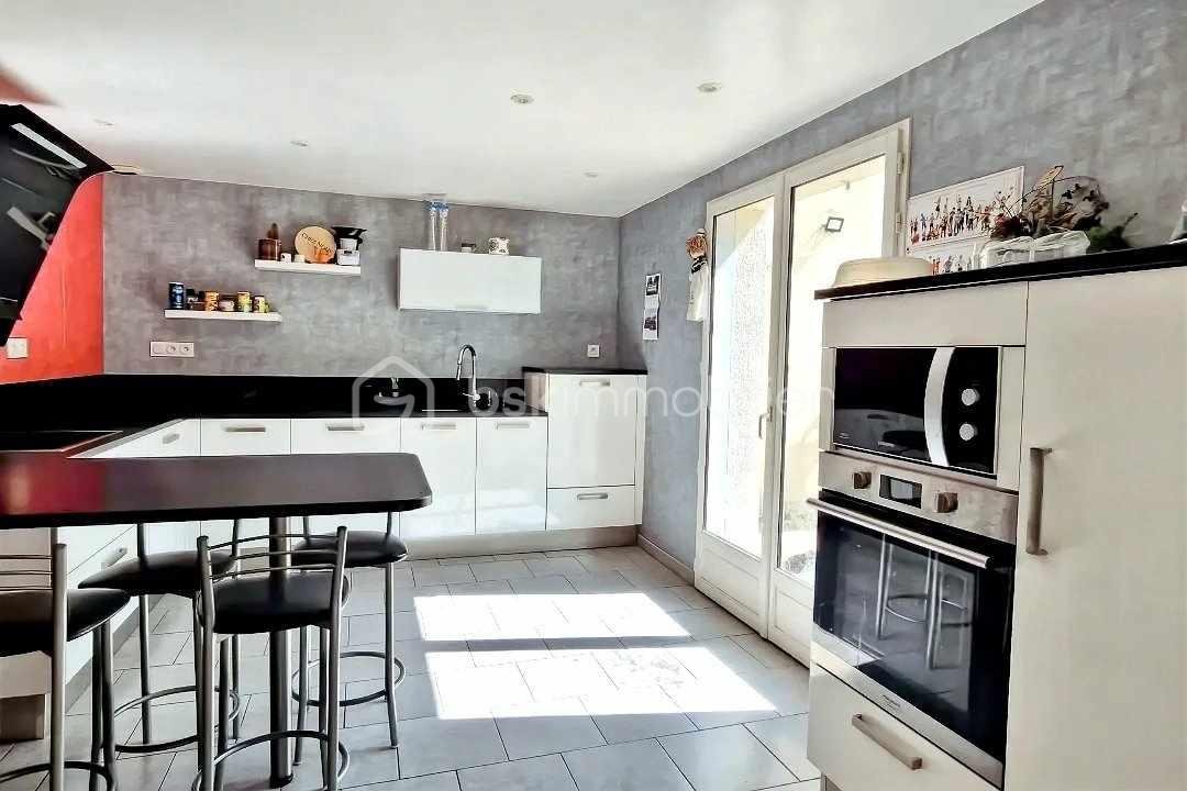 Maison de 167 m² - 490979858_2124517684717076_6289691014929454918_n.jpg