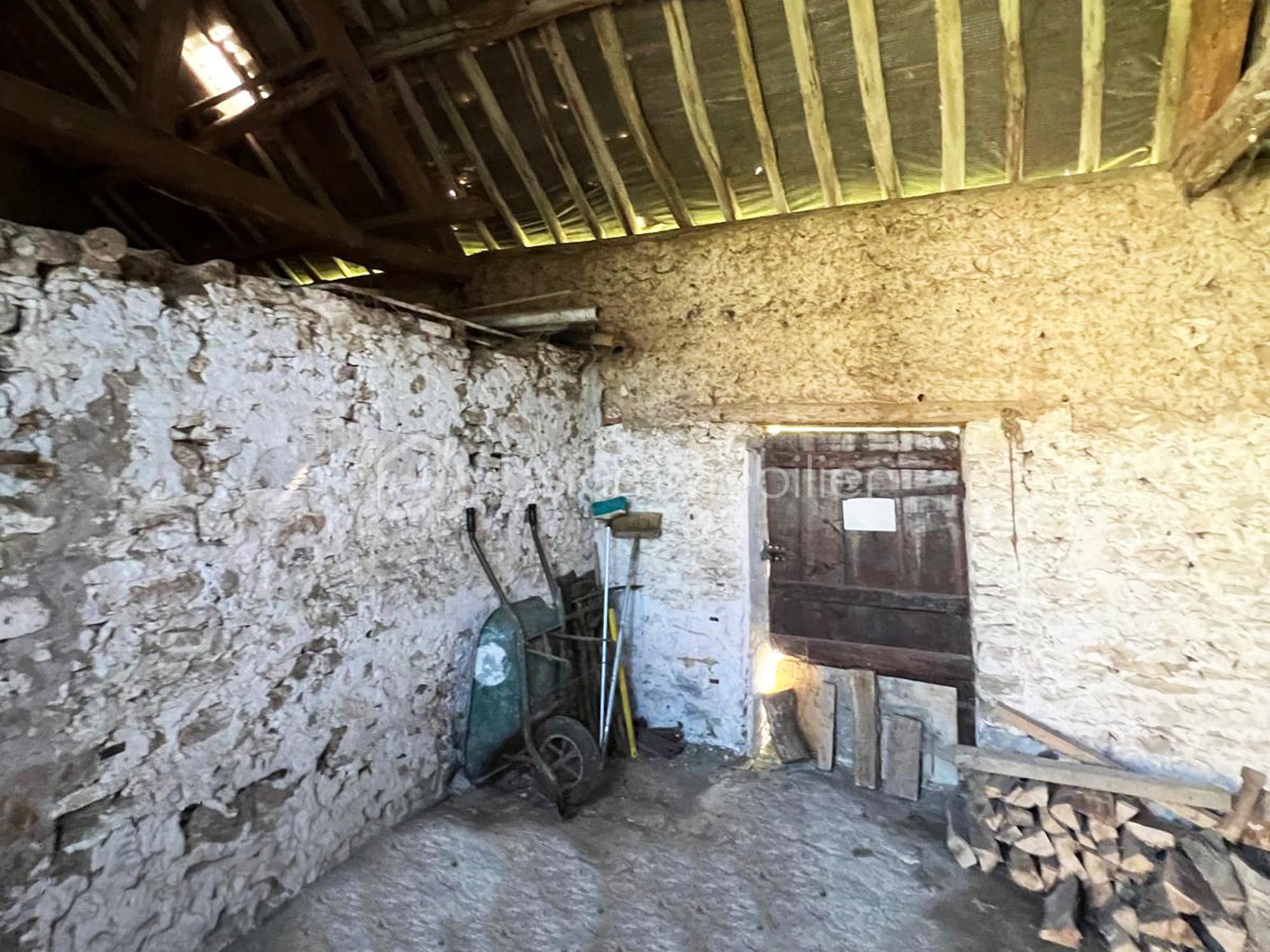 IMMOBILIER HOUDAN CELINE VAN DE WALLE BSK IMMOBILIER 19.jpg