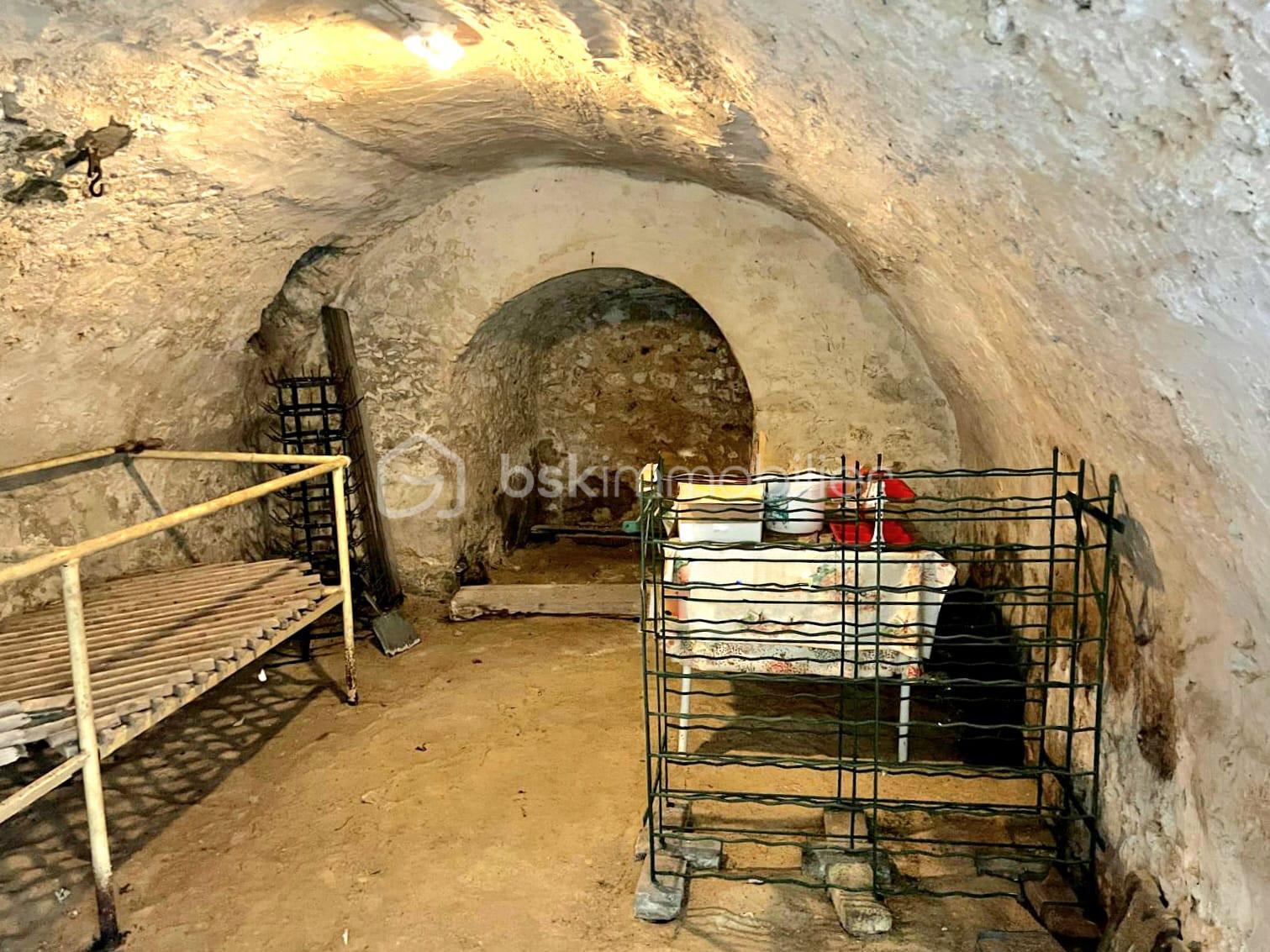 IMMOBILIER HOUDAN CELINE VAN DE WALLE BSK IMMOBILIER 18.jpg