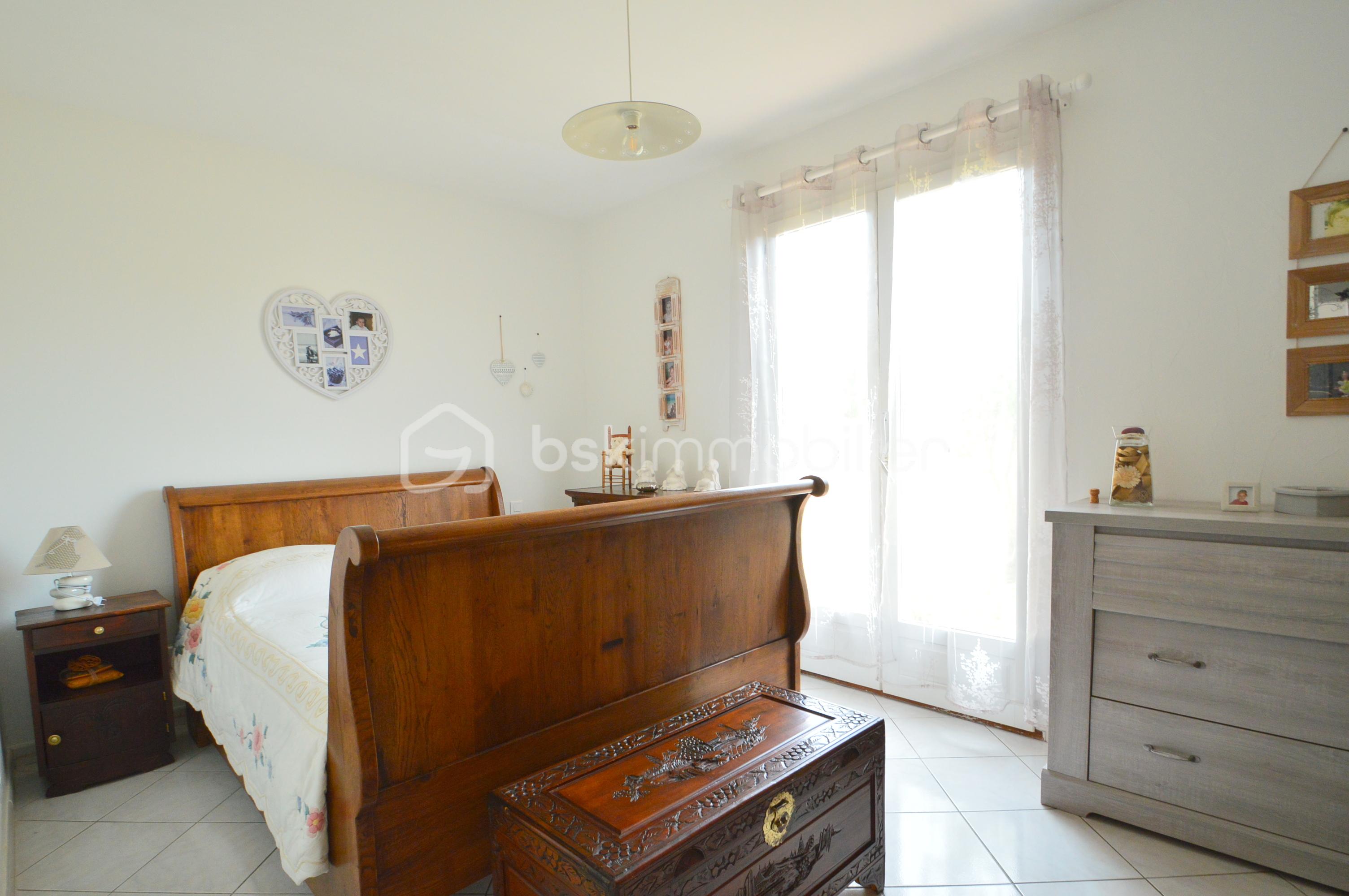 CHAMBRE 2.JPG