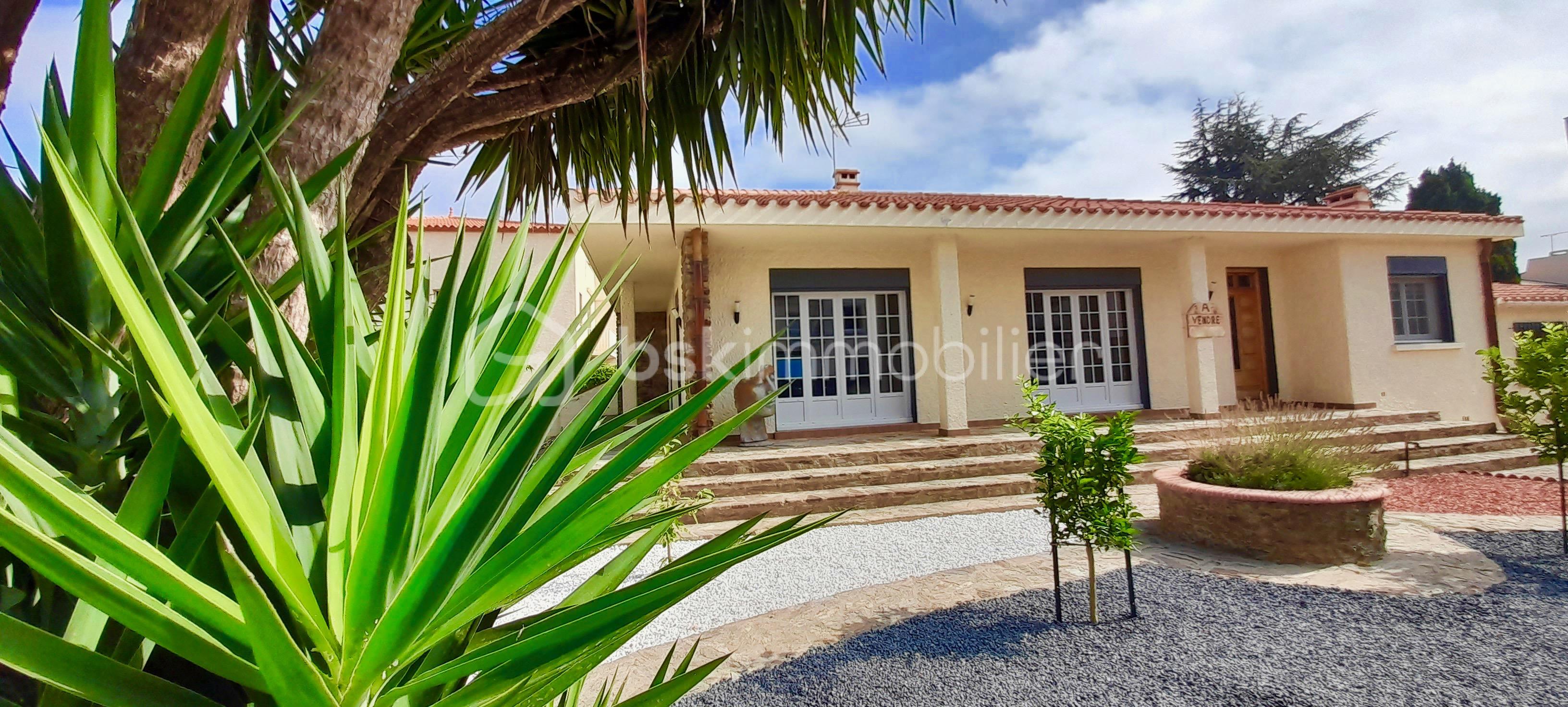 FACADE - 1.jpg
