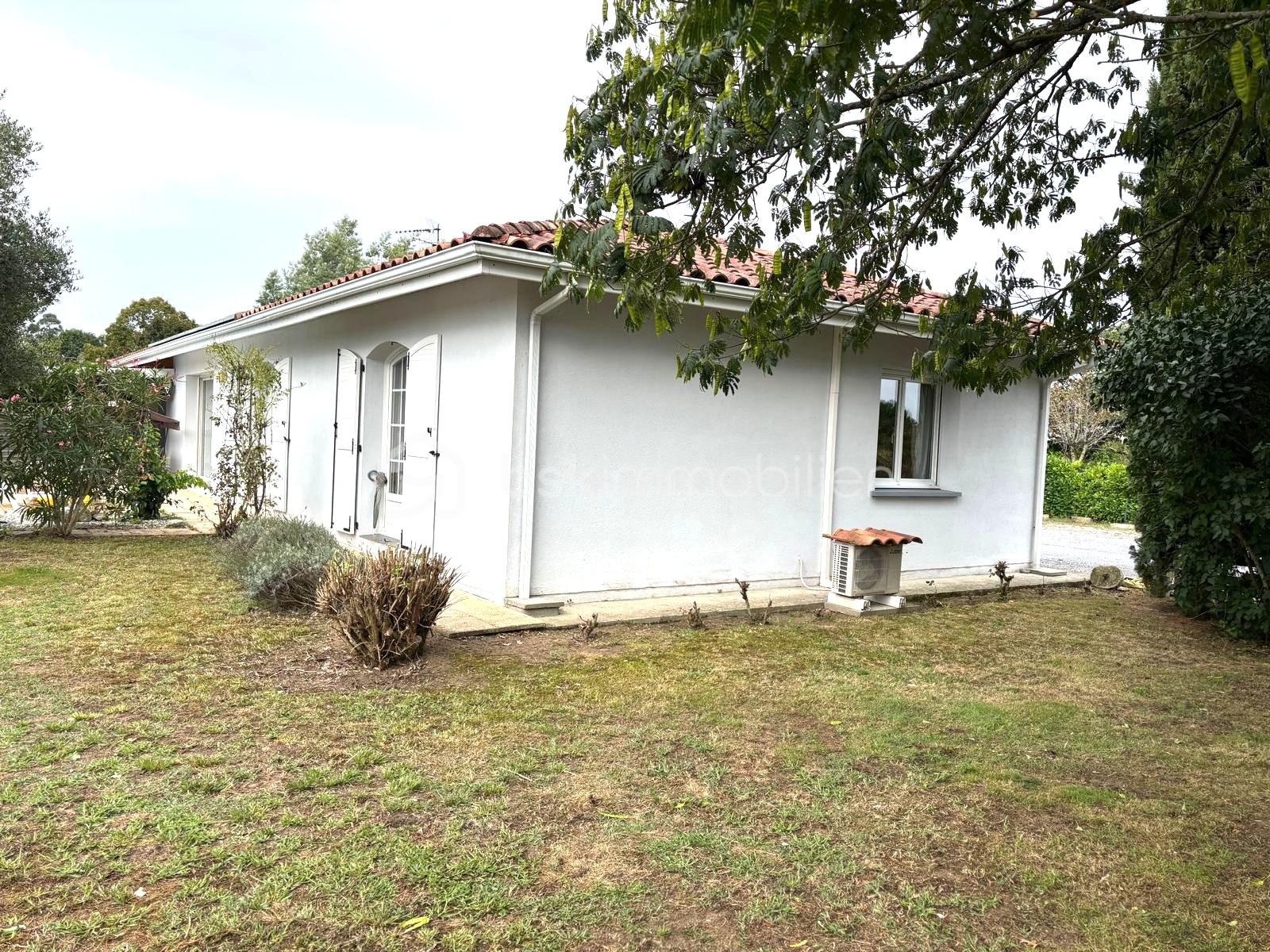 Maison de 152 m² - maison arrière.jpg