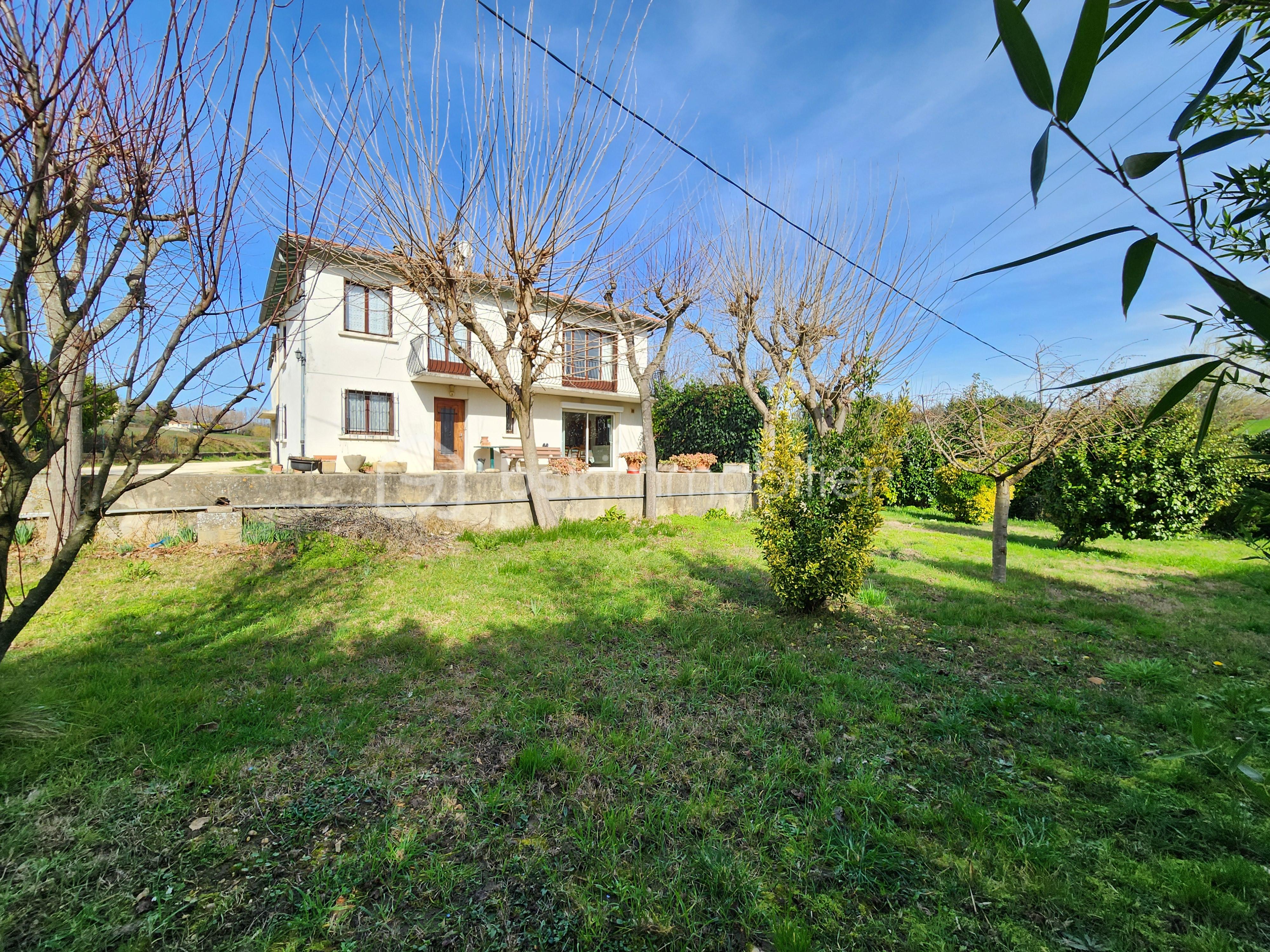 Façade Sud vue Est.jpg