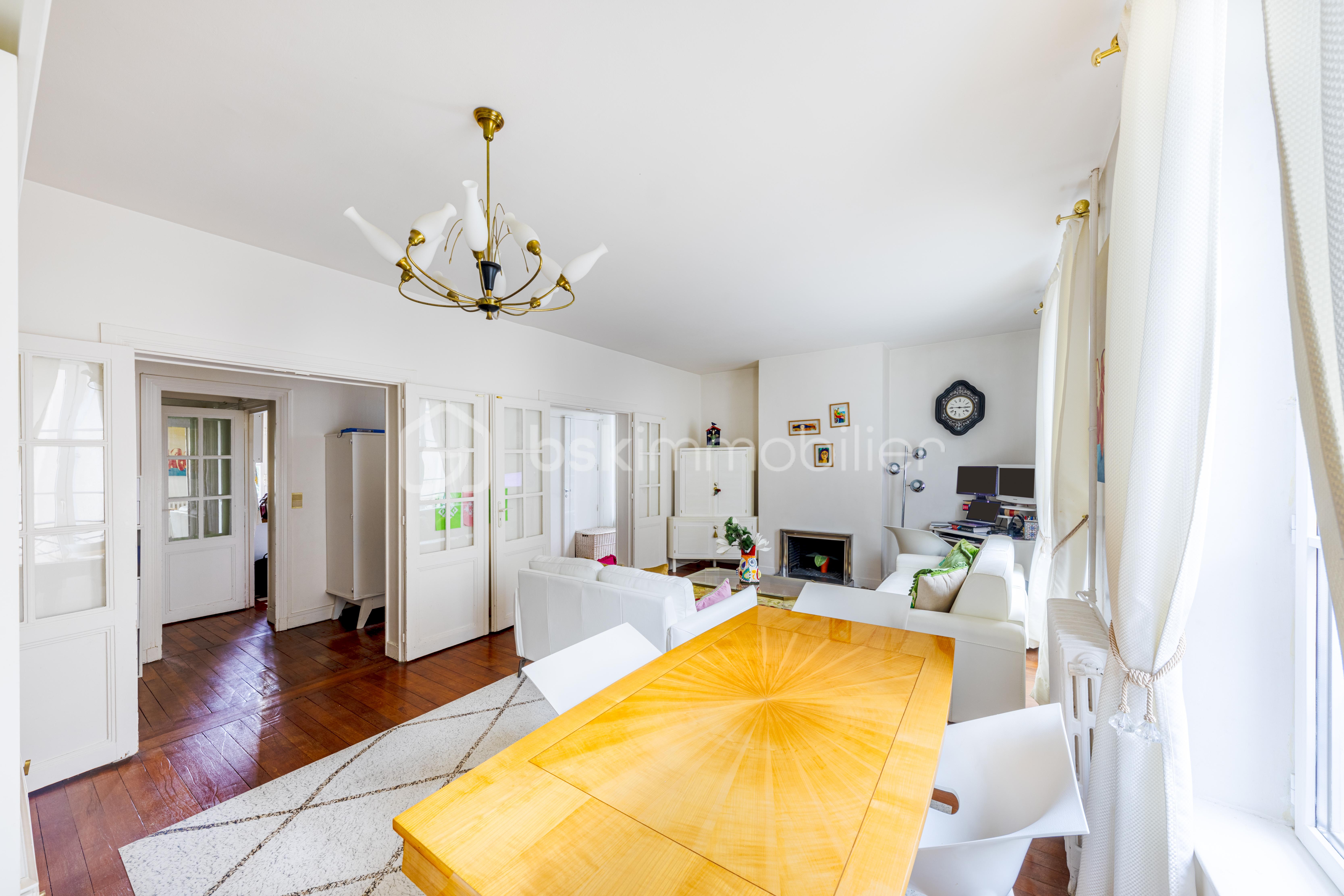 Appartement de 80 m² - séjour avec couloir.jpg