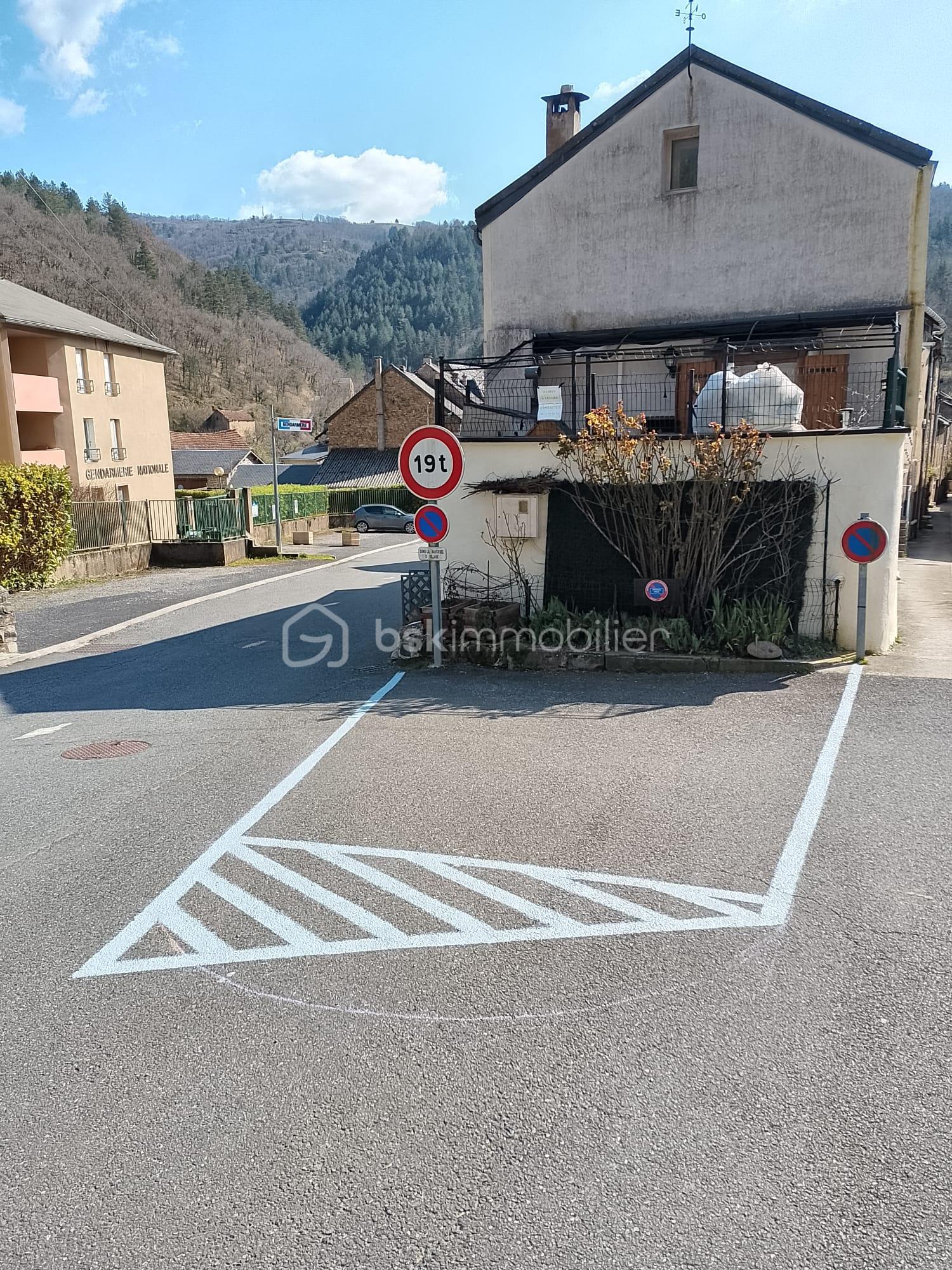 Parking privé MOLINIER.jpg