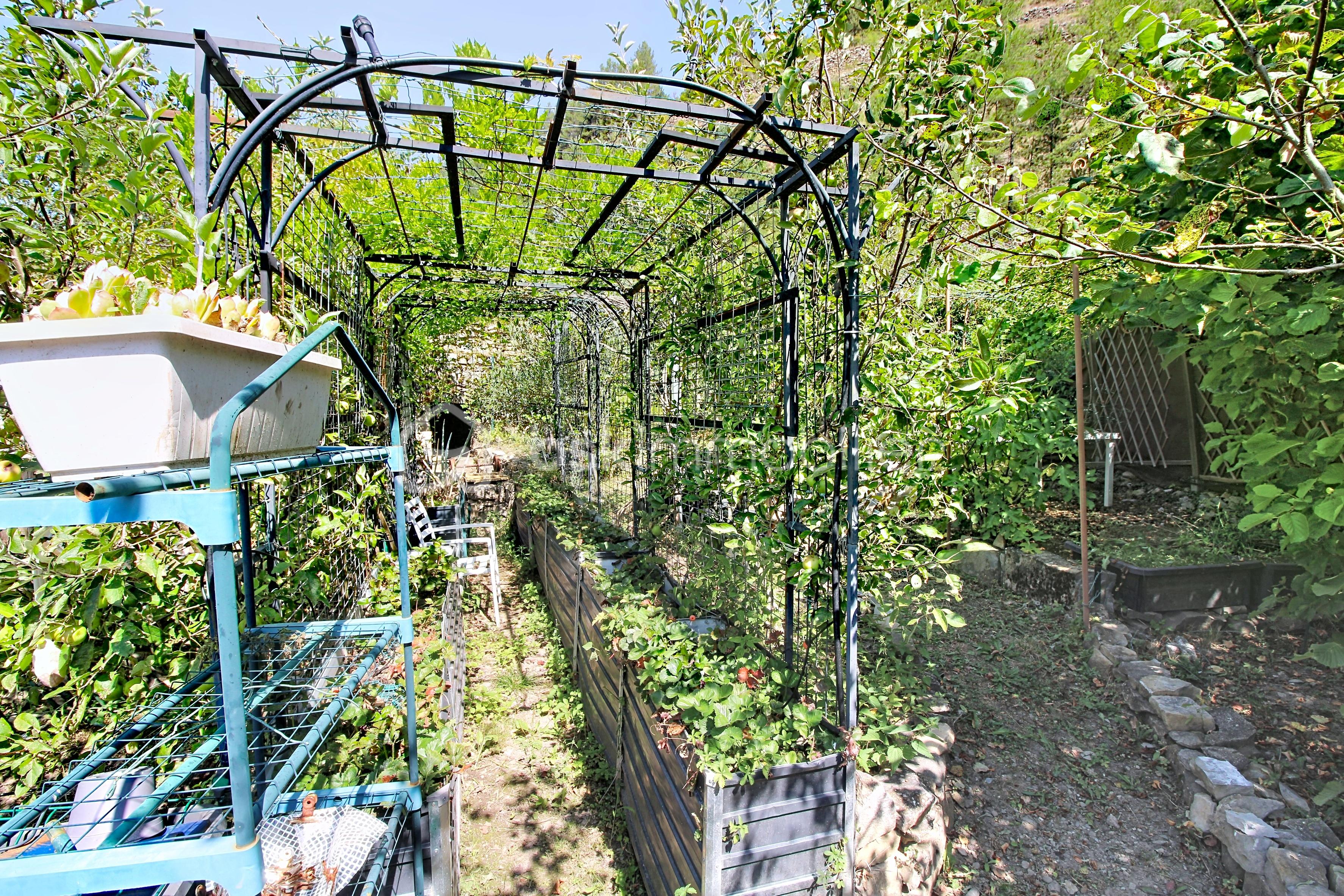 Maison de village de 100 m² - 384-route-de-riboules_00001(10).jpeg