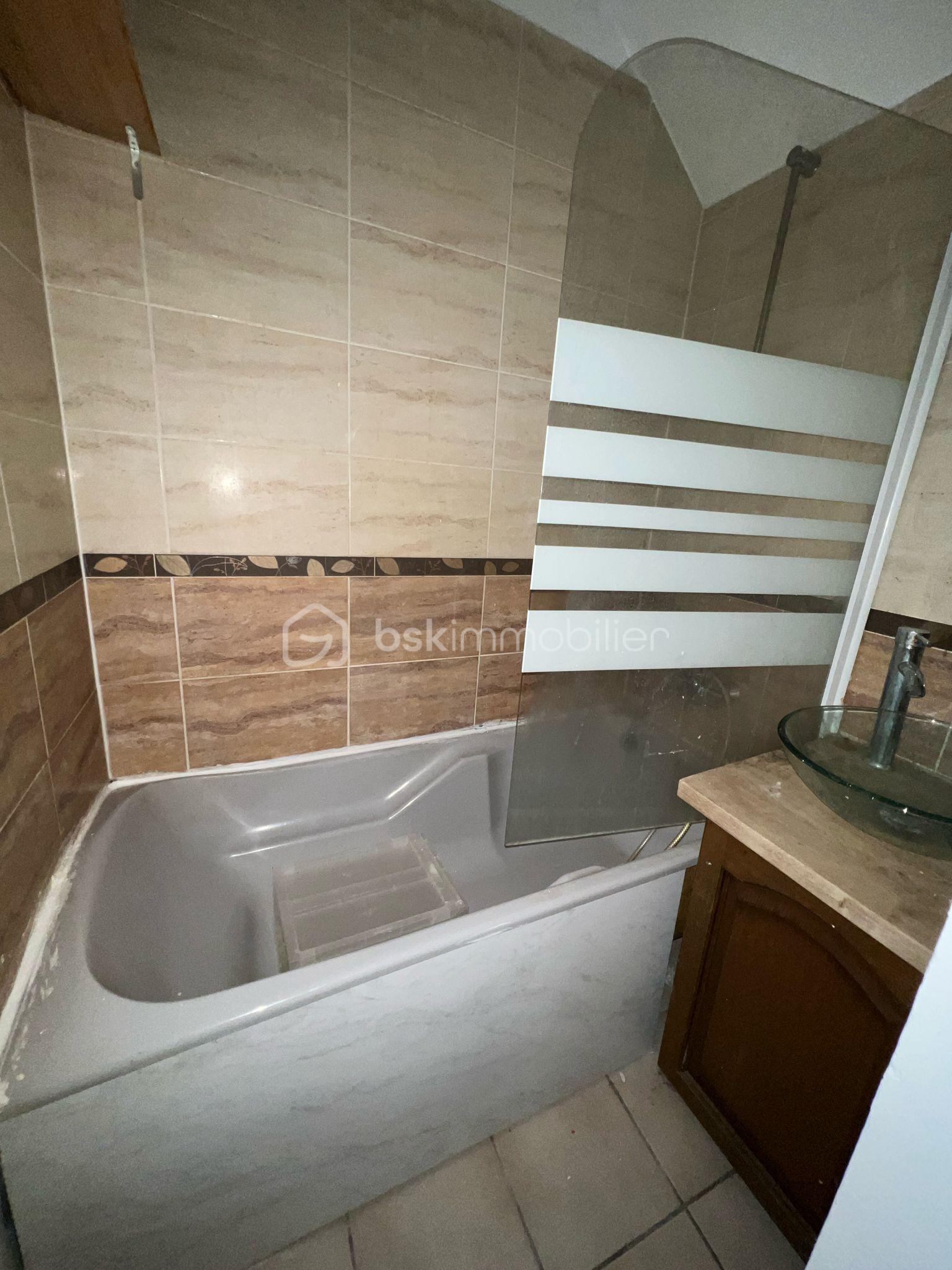 Maison de 57 m² - IMG-20251127-WA0028.jpg