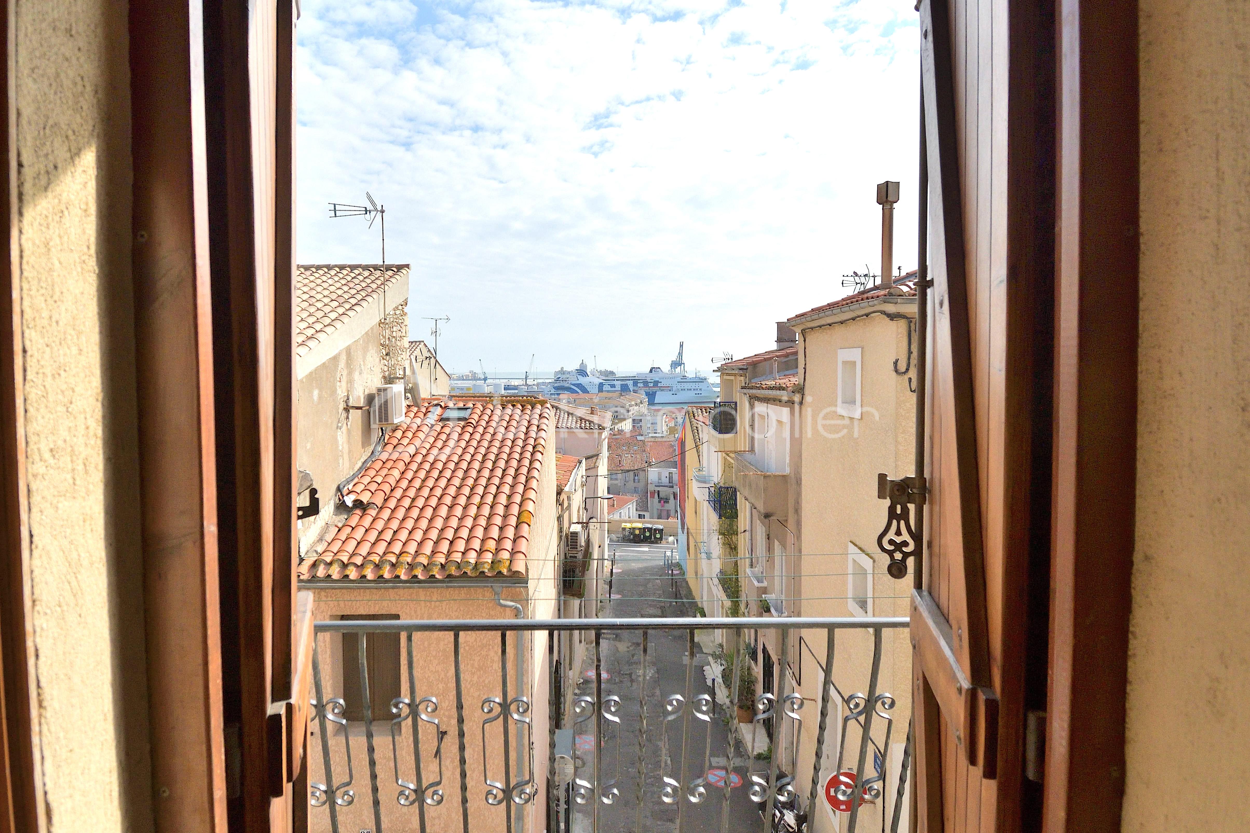 PHOTO VUE EXTERIEURE.JPG