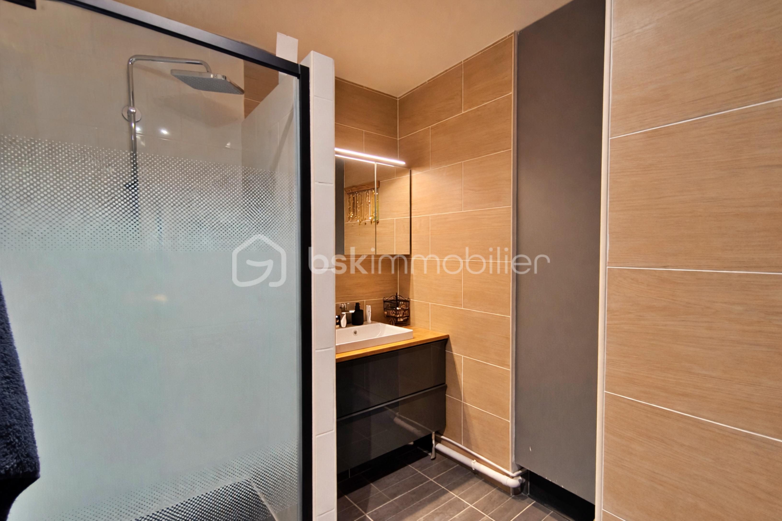 Appartement de 112 m² - resize_ChatGPT Image 11 févr. 2026, 11_57_13.png