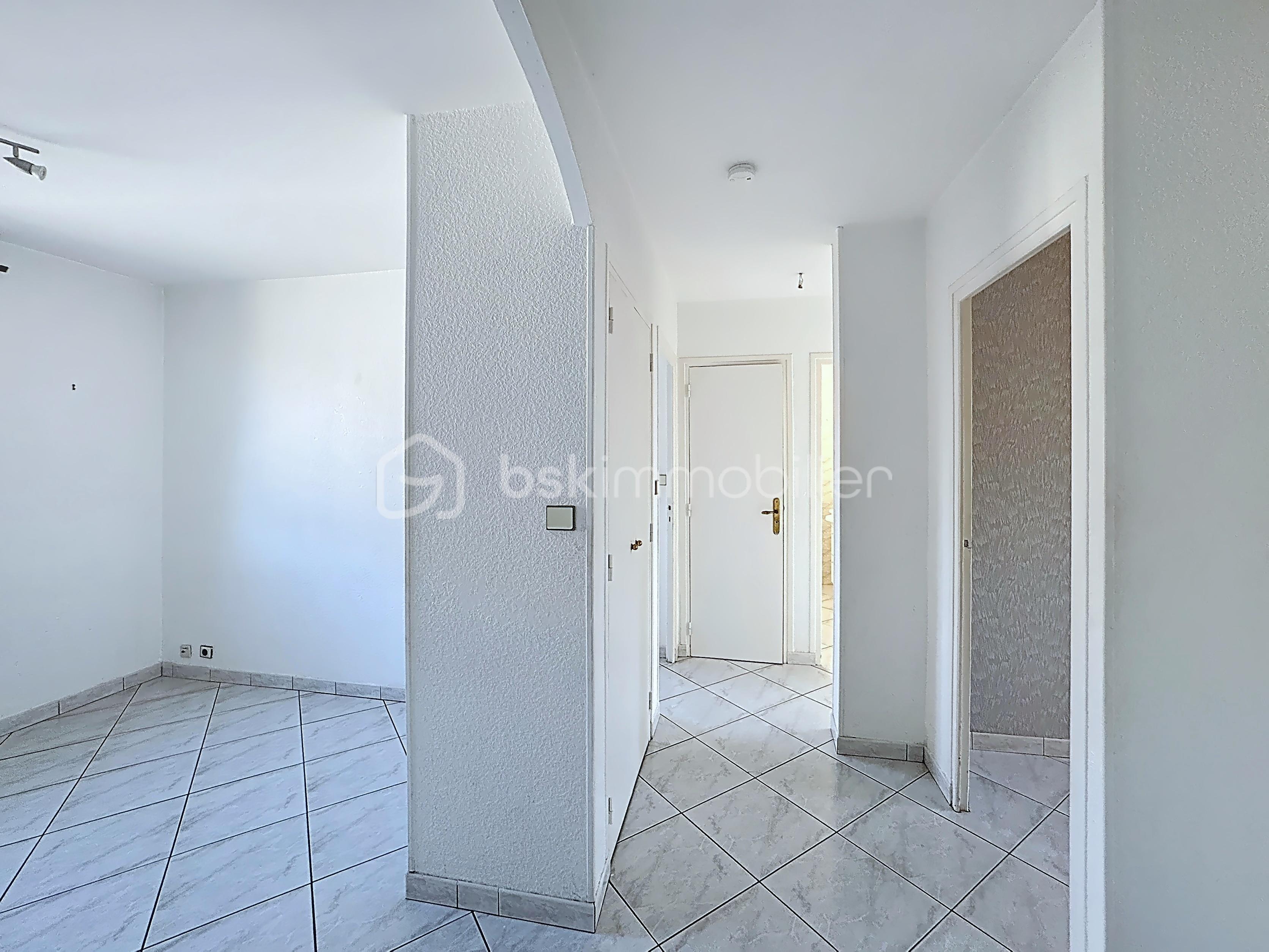 Appartement de 68,98 m² - hall.jpeg