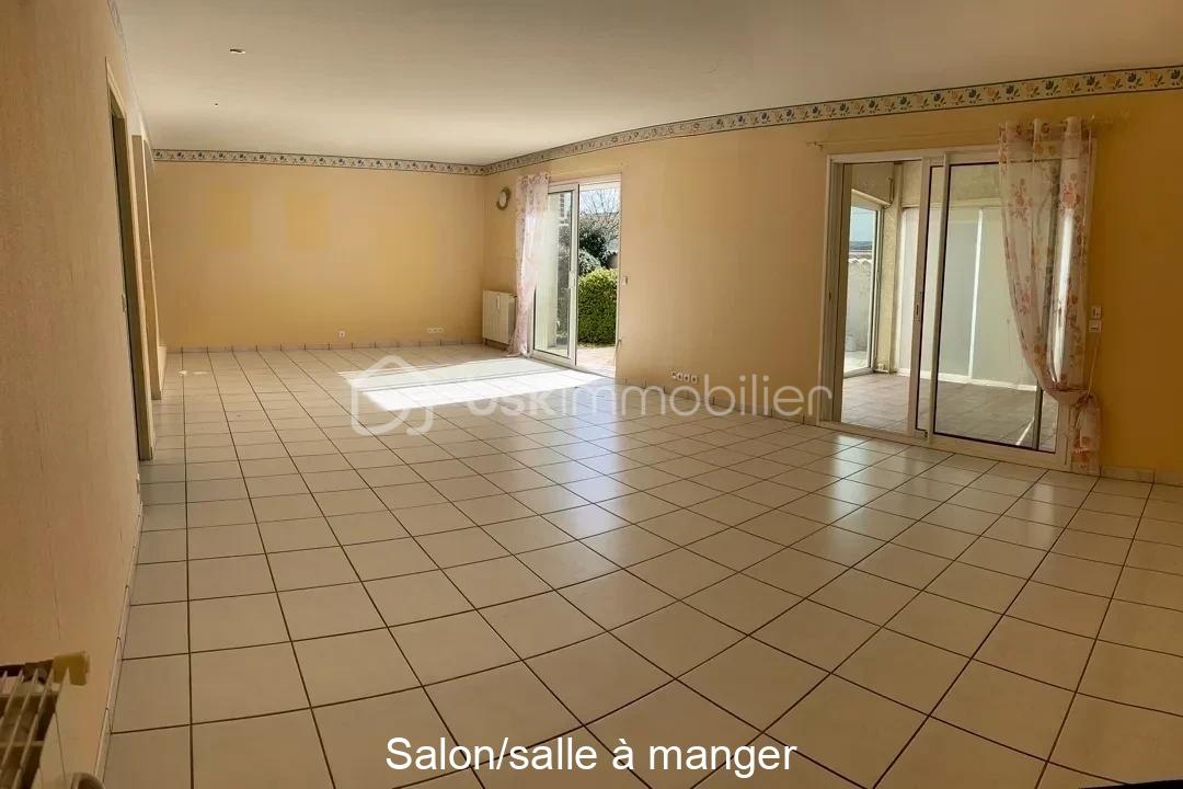 Maison de 117 m² - salon salle à manger.jpg