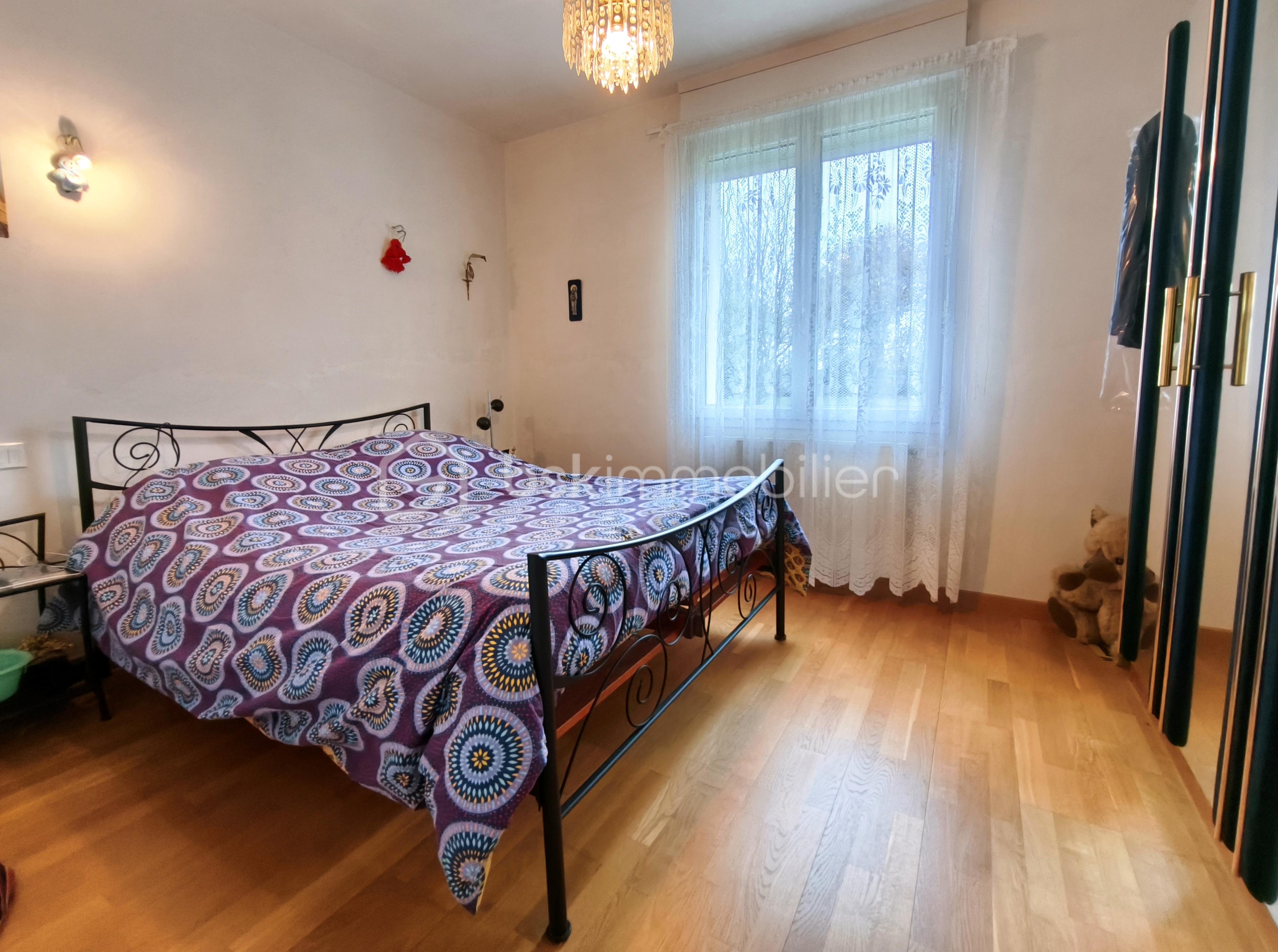 Maison traditionnelle de 109 m² - J5.jpg