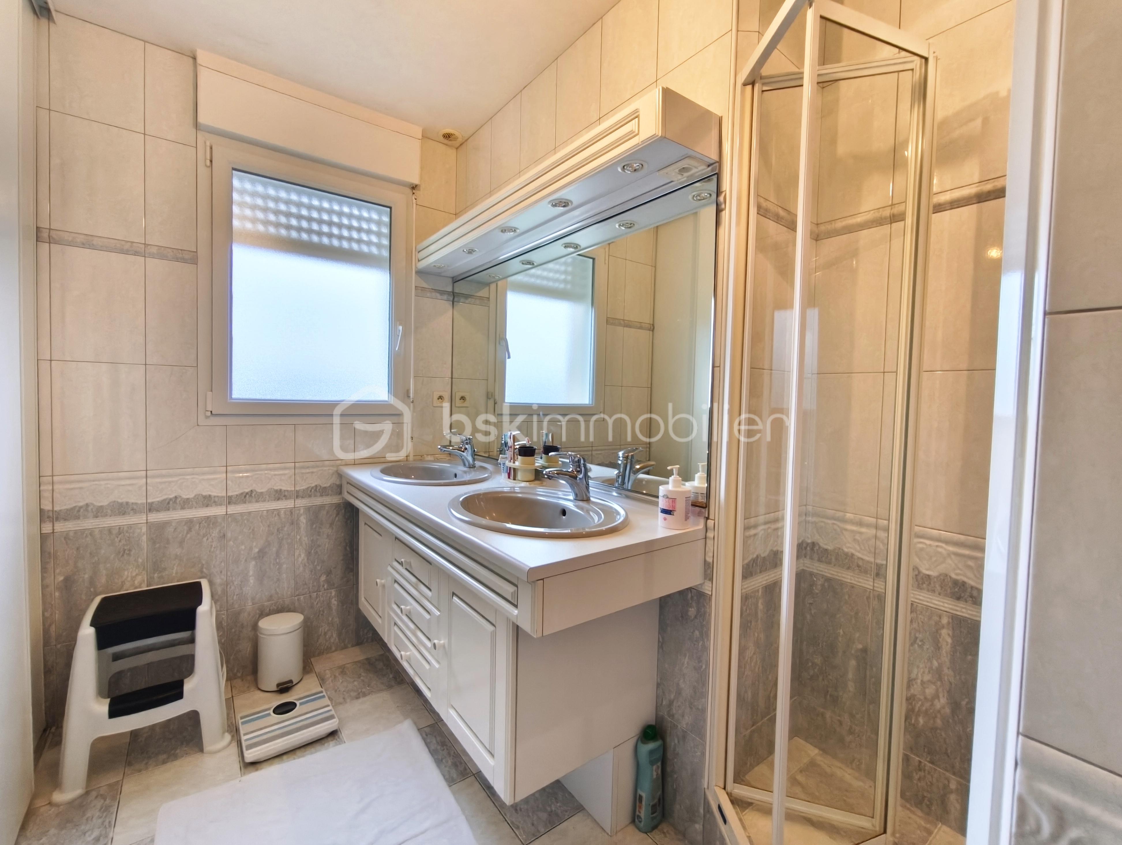 Maison traditionnelle de 109 m² - J7.jpg